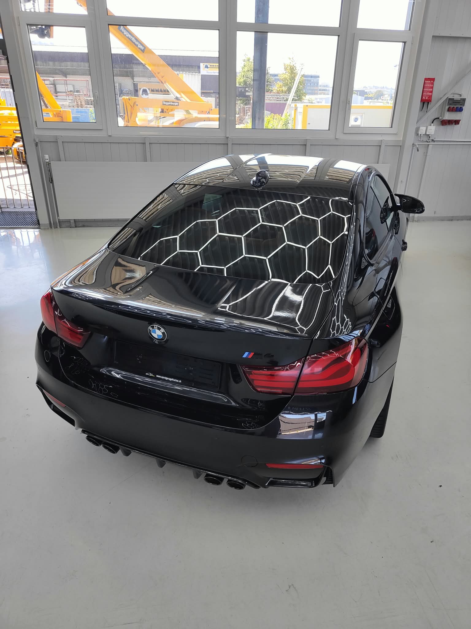 BMW M4 Coupé Competition DKG-image-3