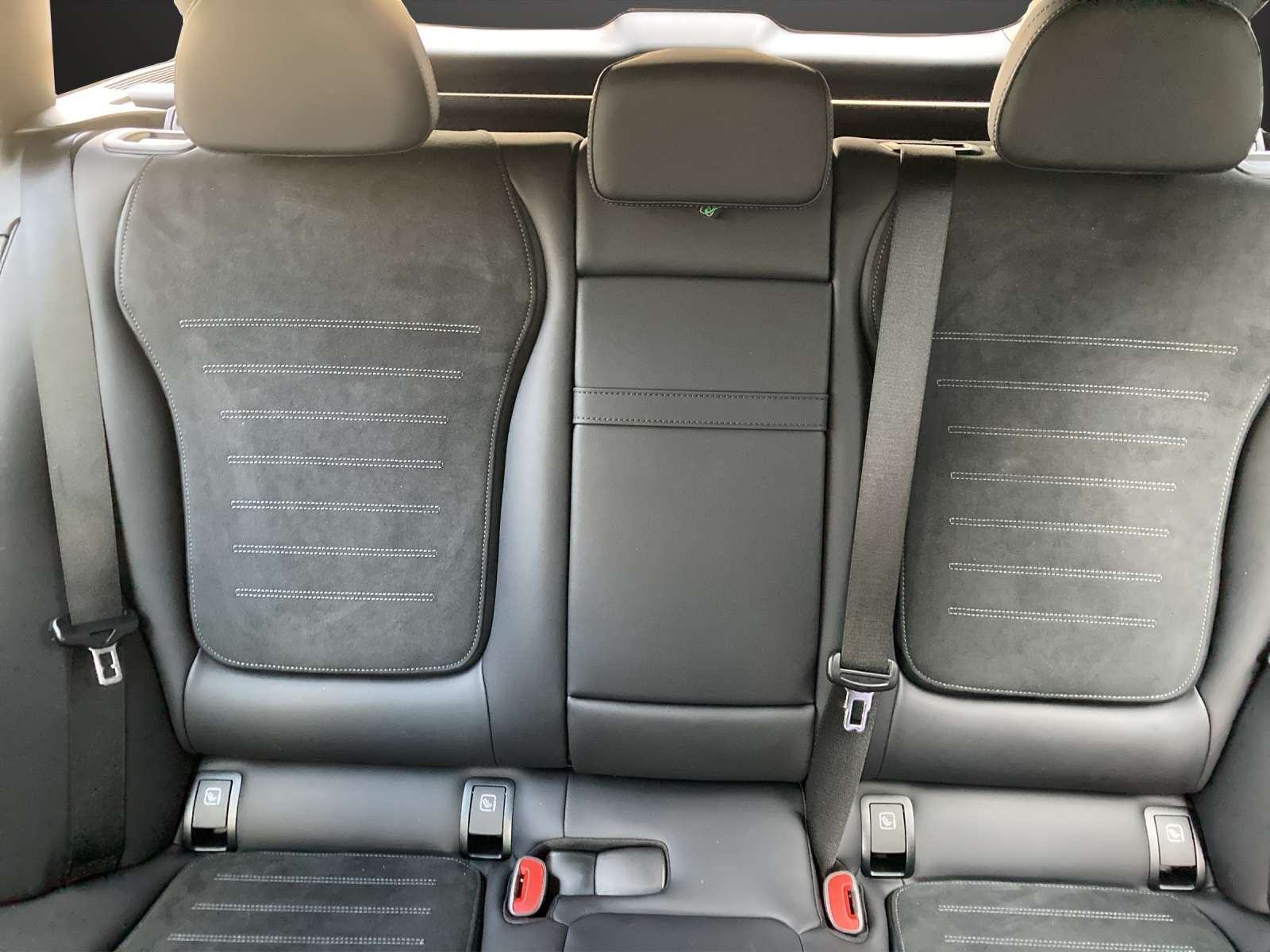 MERCEDES-BENZ C 220 d T 4 Matic Swiss Star-image-13