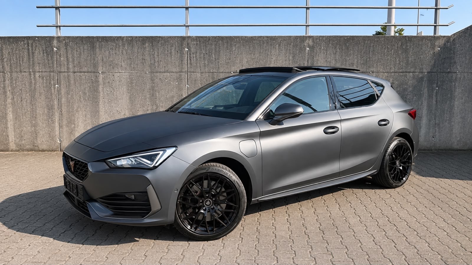 CUPRA 1.4 eHybrid DSG-image-1