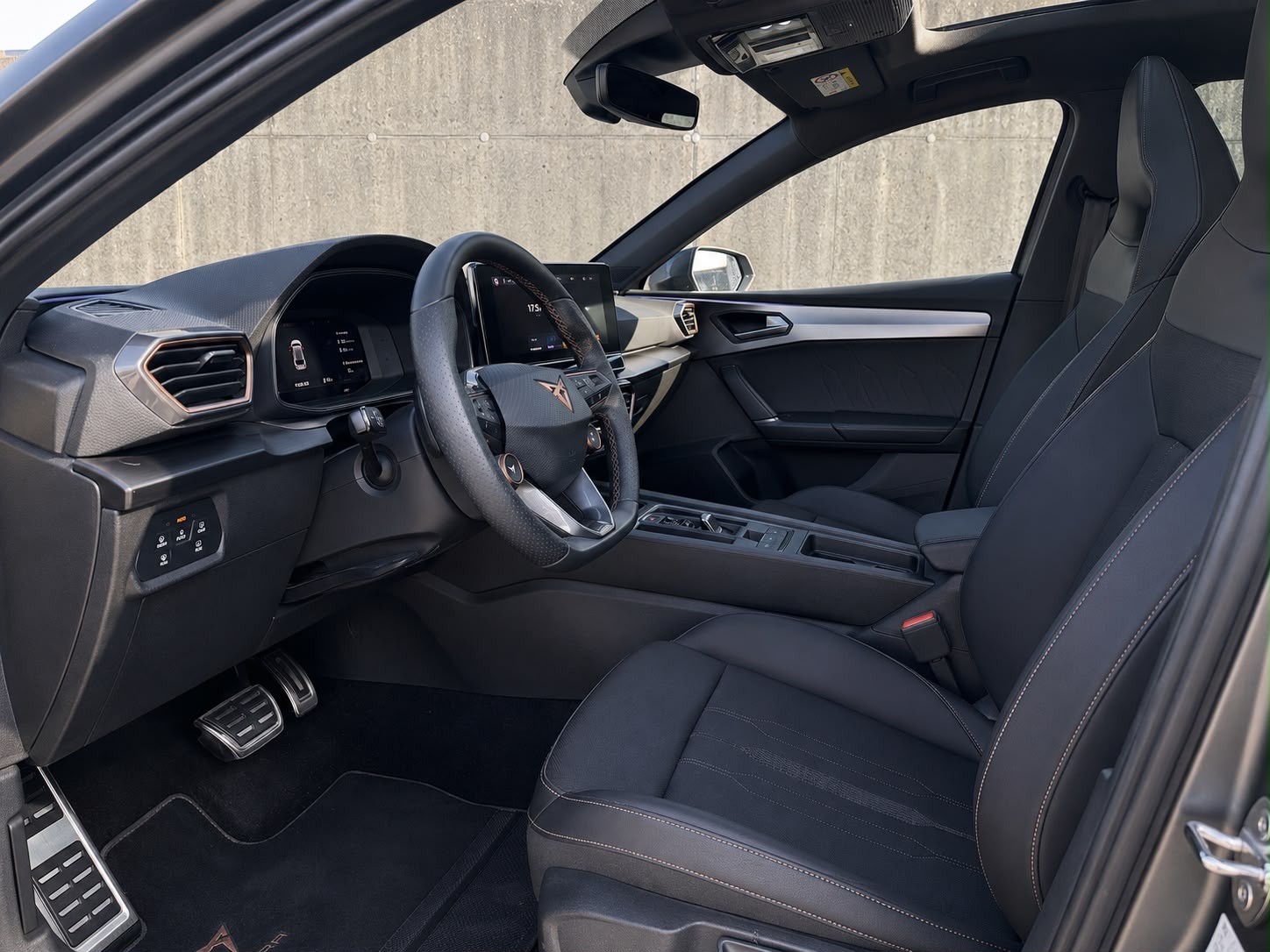 CUPRA 1.4 eHybrid DSG-image-5
