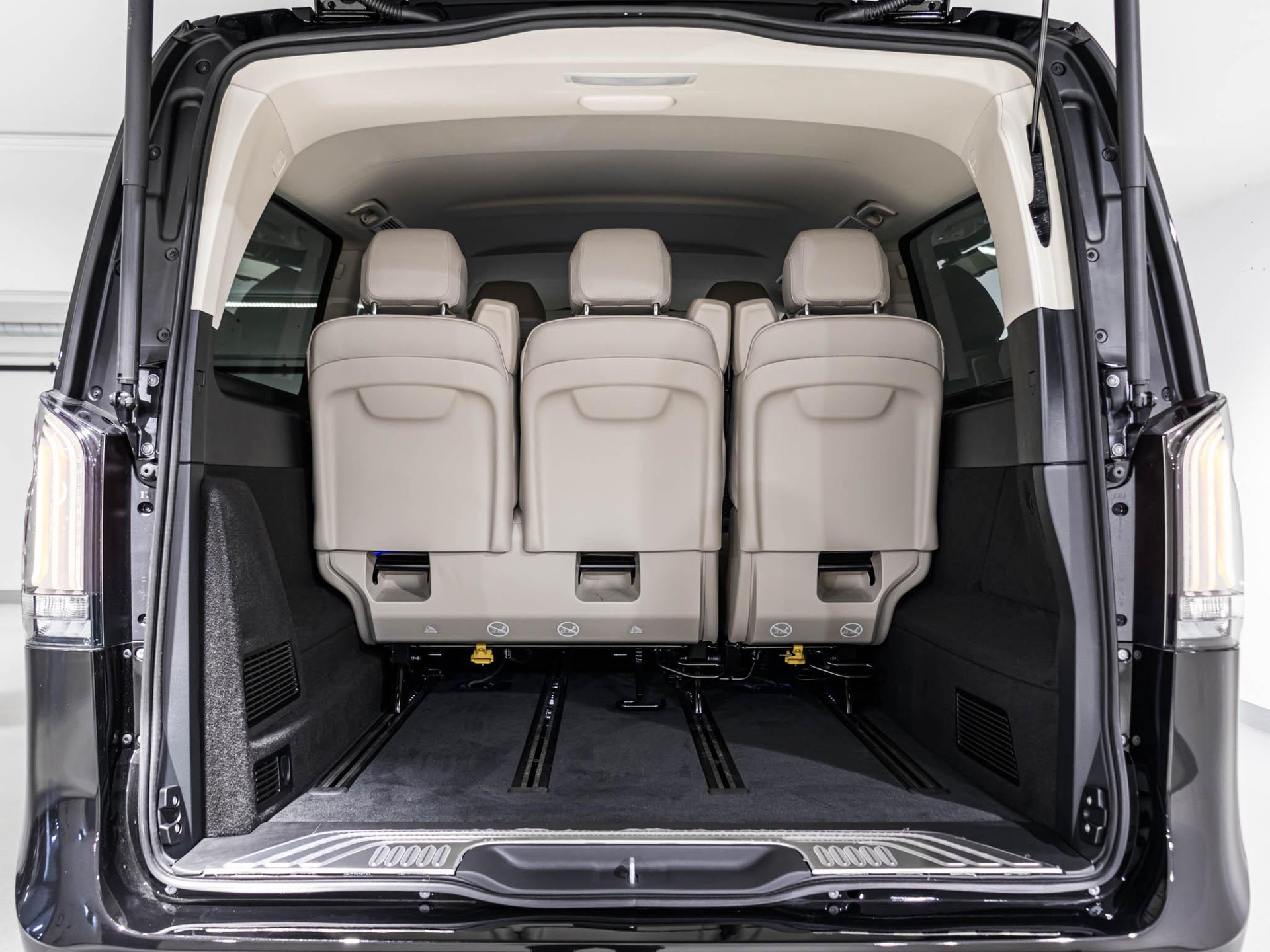 MERCEDES-BENZ V 300 d 4MATIC EXCLUSIVE Extralang-image-13