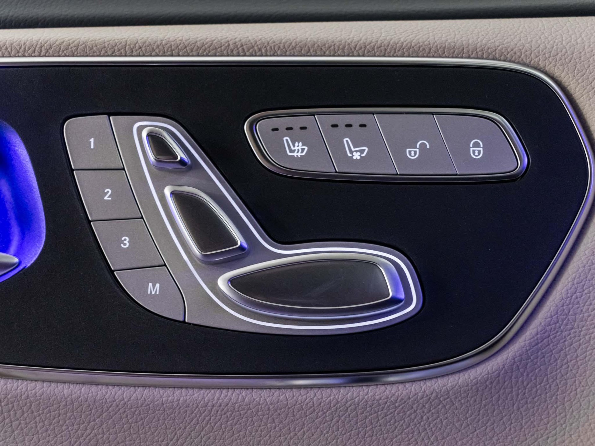 MERCEDES-BENZ V 300 d 4MATIC EXCLUSIVE Extralang-image-12