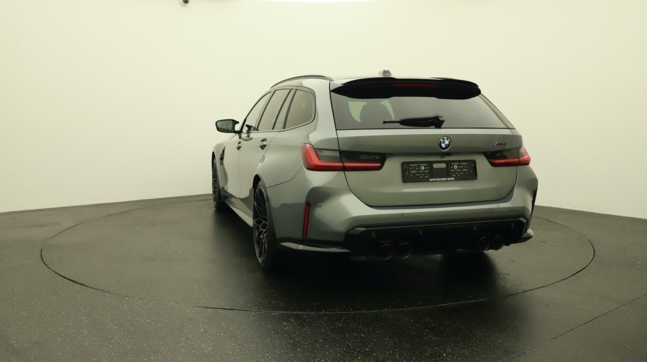 BMW M3 Touring xDrive Competition M-showroom-element-3