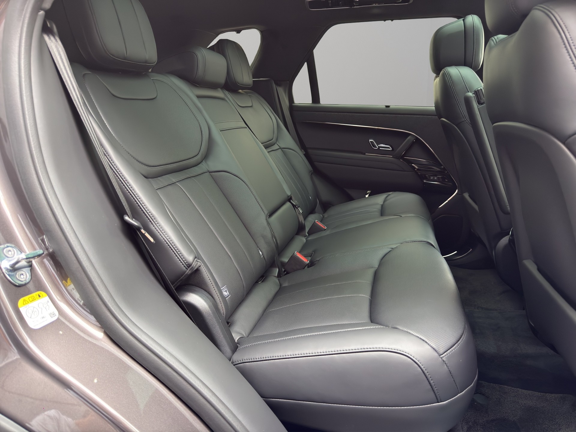 LAND ROVER Range Rover Sport 3.0 I6 P550e Autobiography-image-16