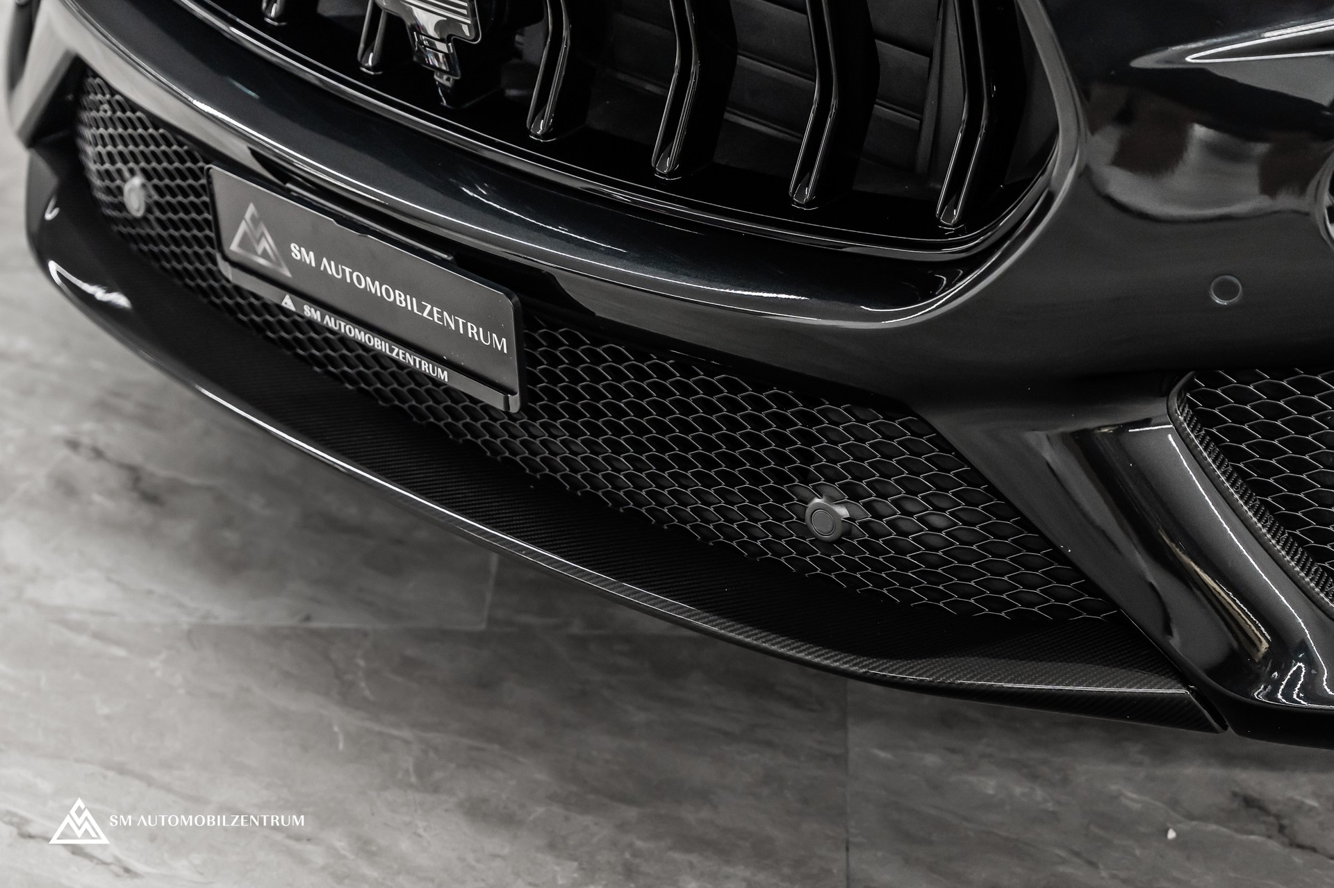 MASERATI Levante 3.8 V8 Trofeo / Maserati Garantie / Carbon Exterieur & Interieur / Panorama / 360°-image-6