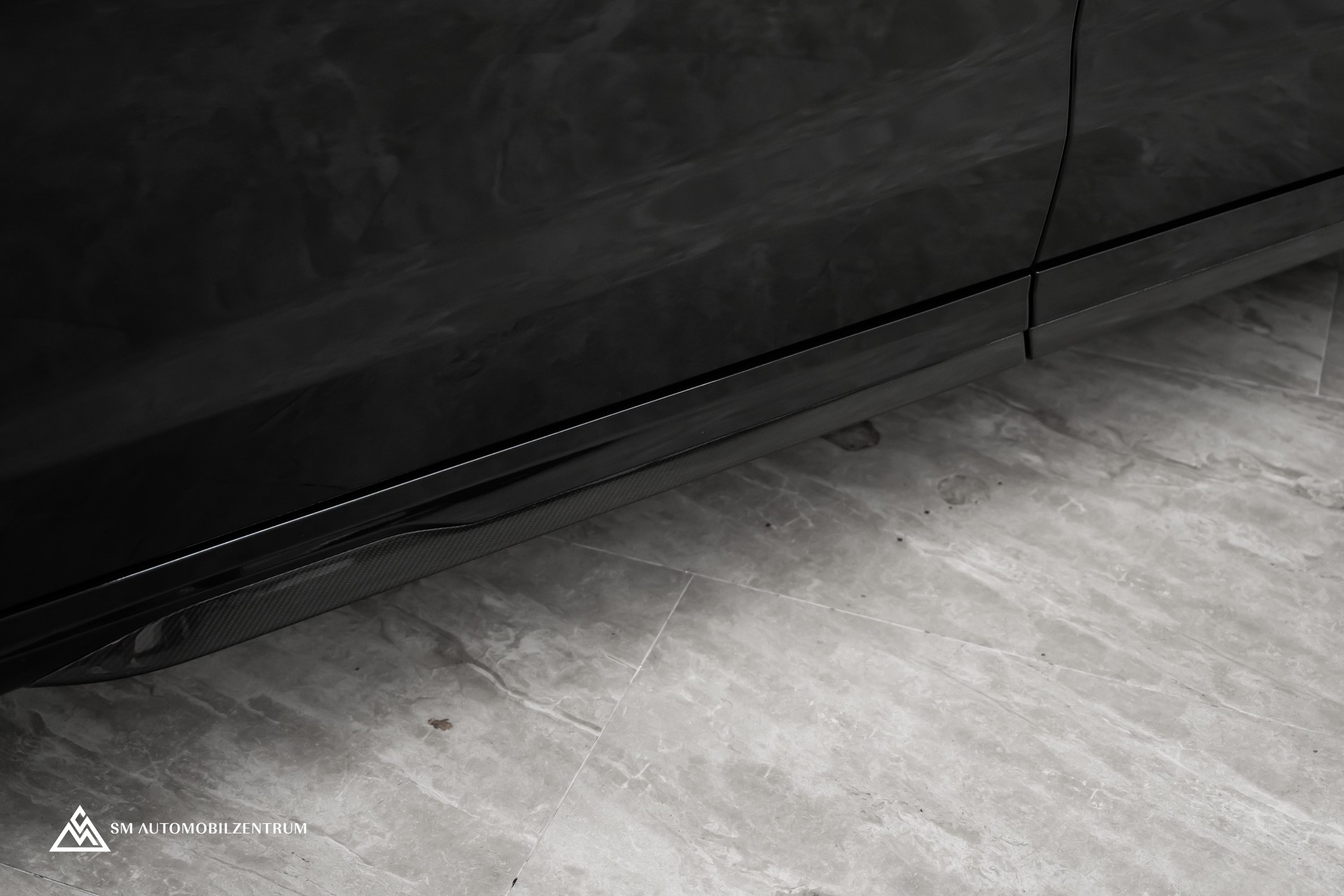MASERATI Levante 3.8 V8 Trofeo / Maserati Garantie / Carbon Exterieur & Interieur / Panorama / 360°-image-7
