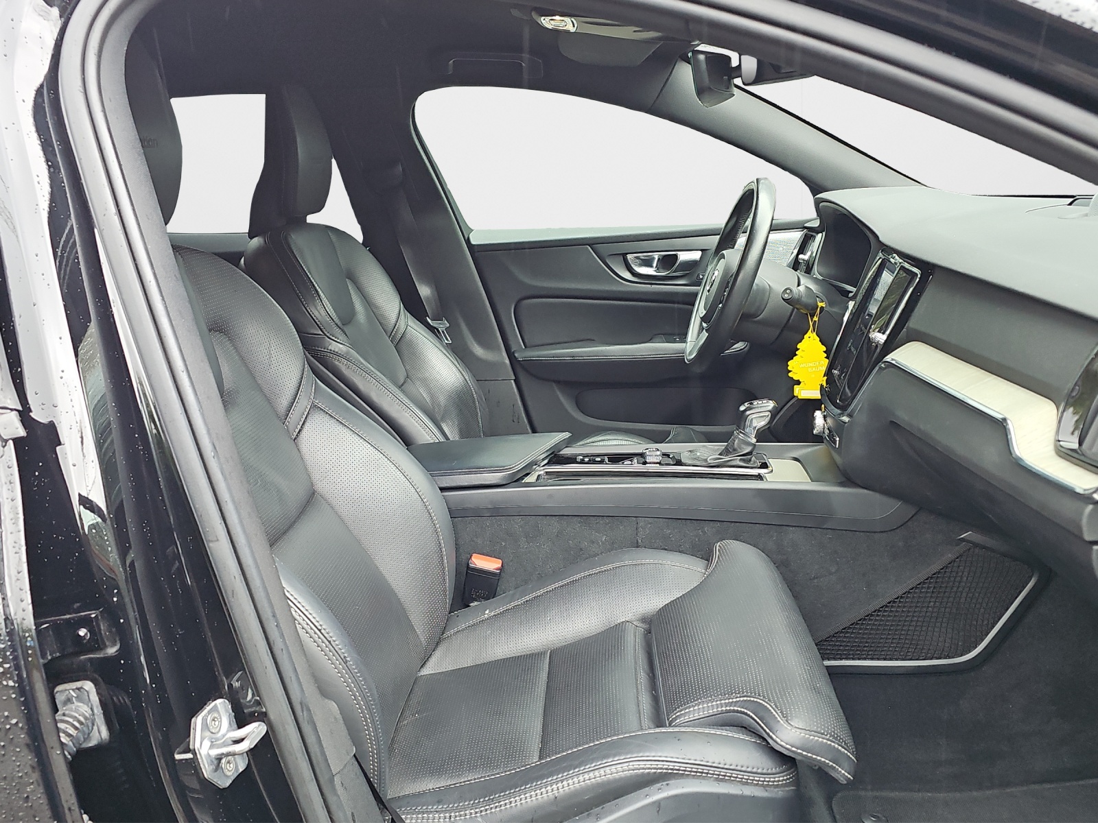 VOLVO V60 T6 AWD Inscription Geartronic-image-13