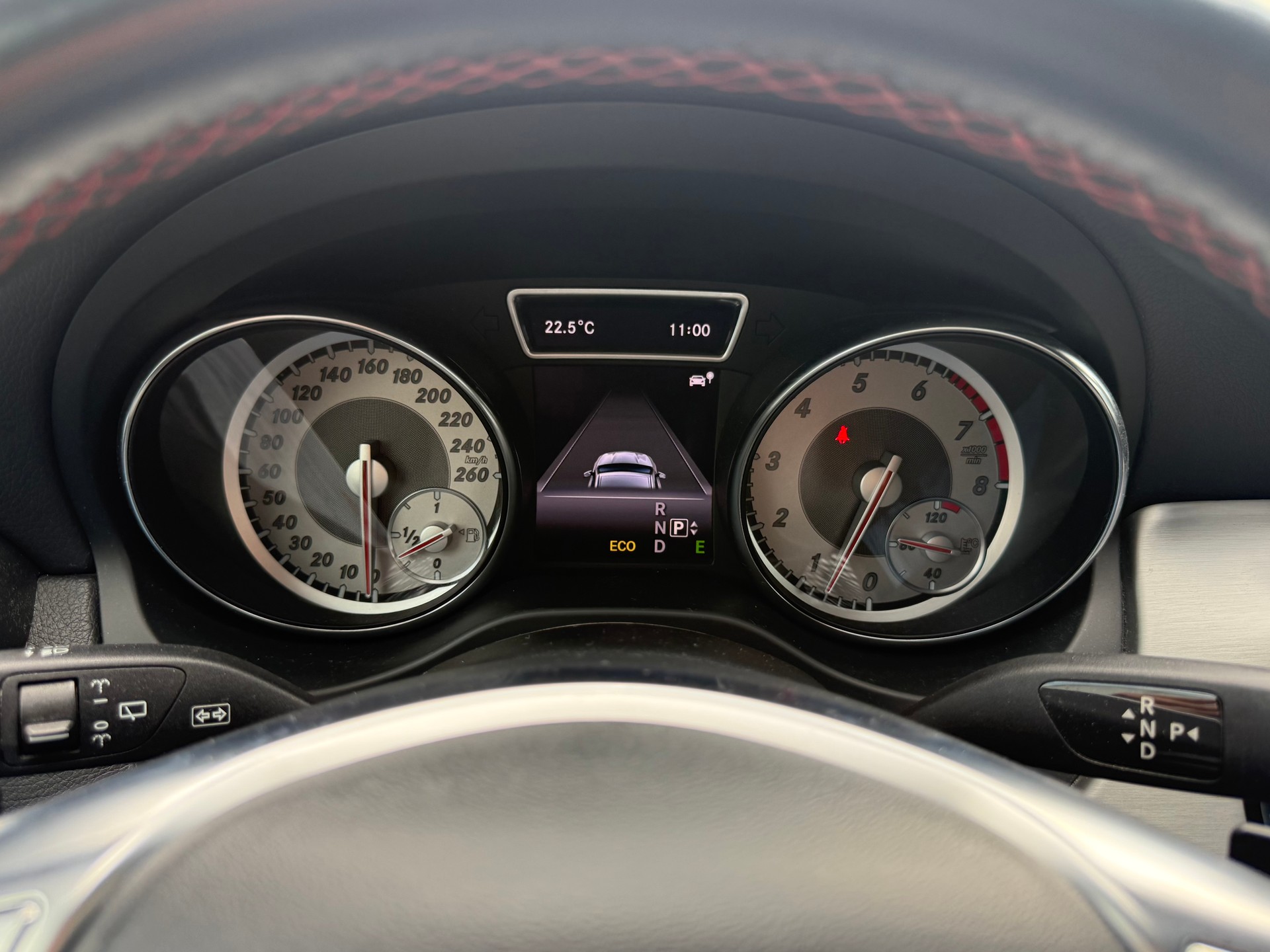 MERCEDES-BENZ GLA 250 AMG Line 4Matic 7G-DCT-image-7