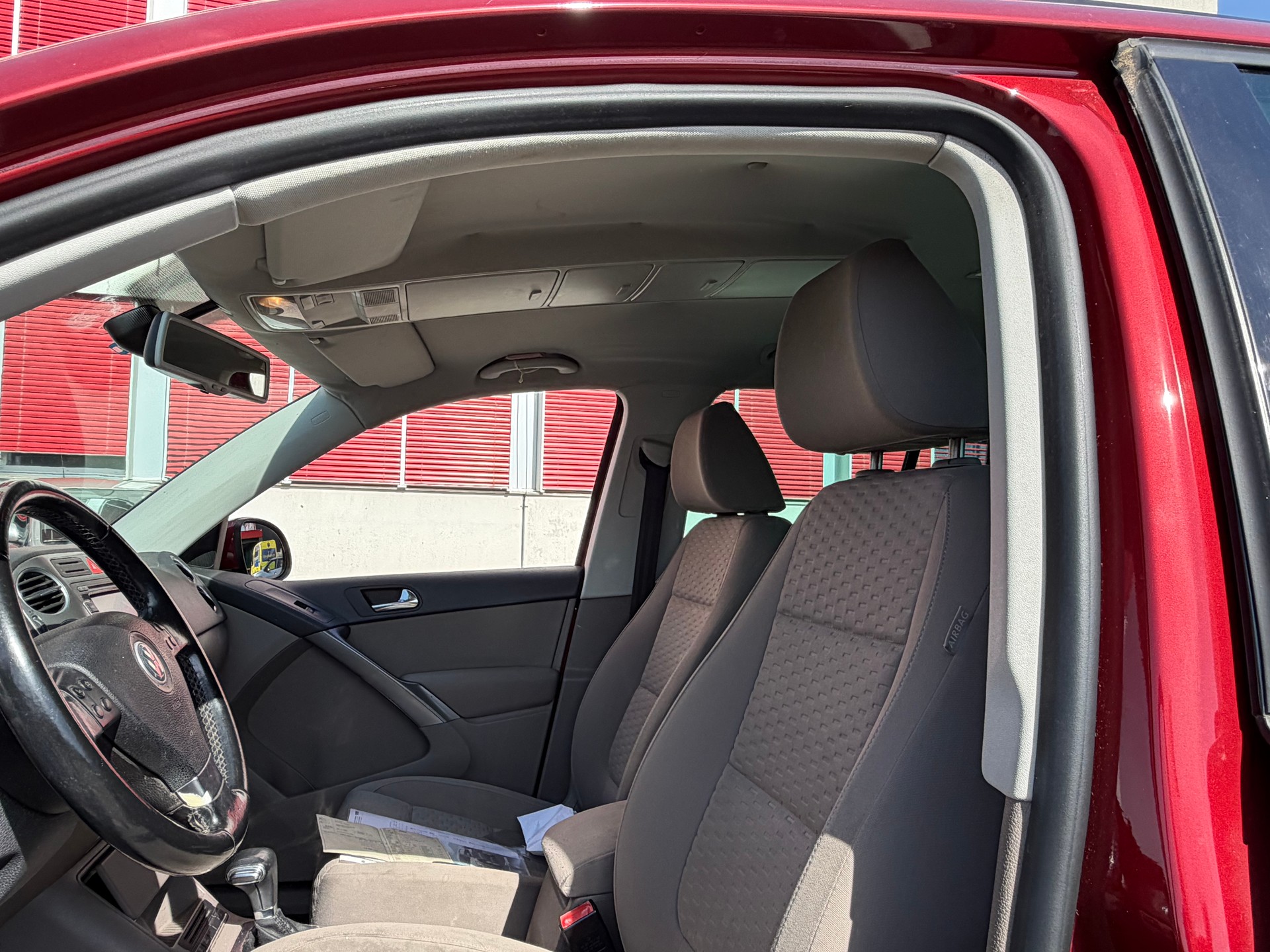 VW Tiguan 2.0 TSI Track&Field Tiptronic-image-7