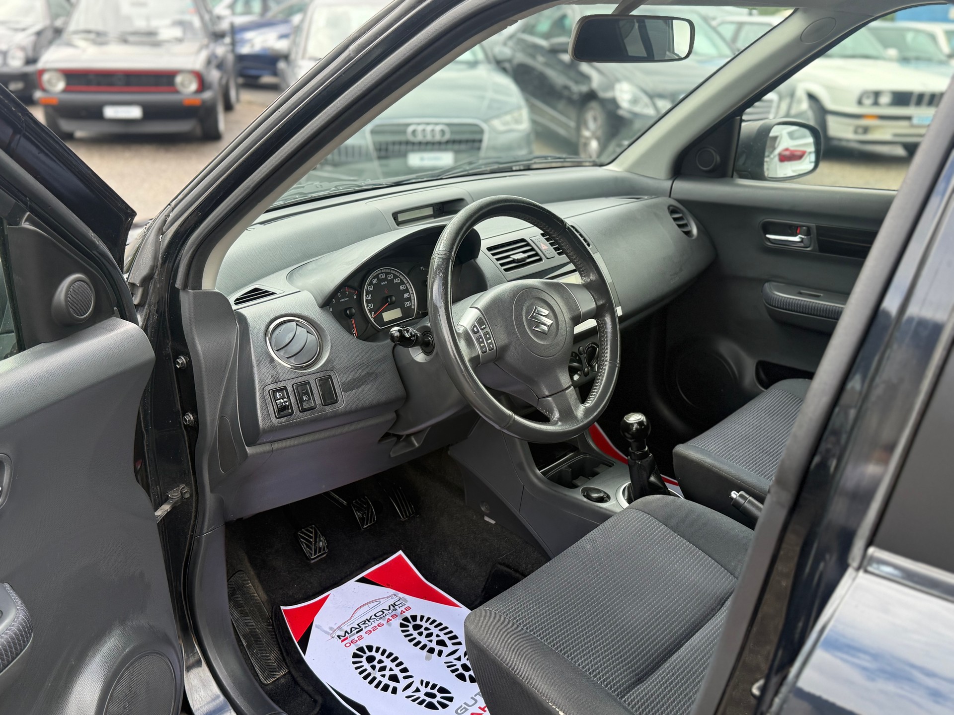 SUZUKI Swift 1.3i 16V GL Top Piz Sulai LE 4x4-image-6