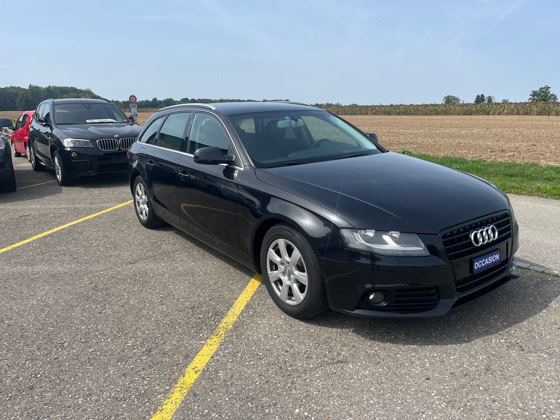 AUDI A4 Avant 2.0 TDI-image-1