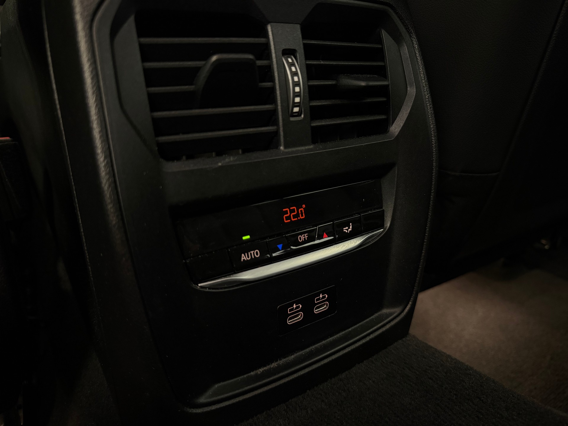 BMW 330d xDrive 48V Touring Steptronic M Sport-image-26