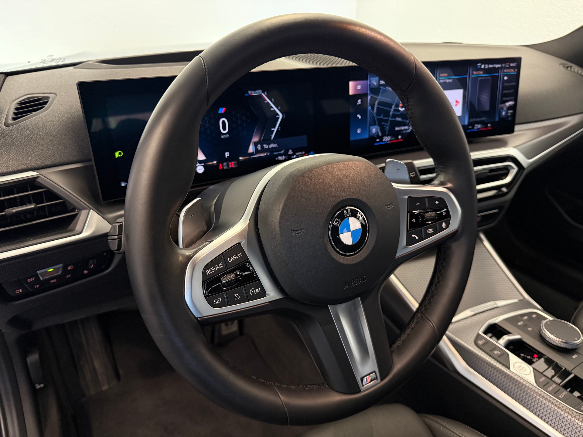 BMW 330d xDrive 48V Touring Steptronic M Sport-image-14