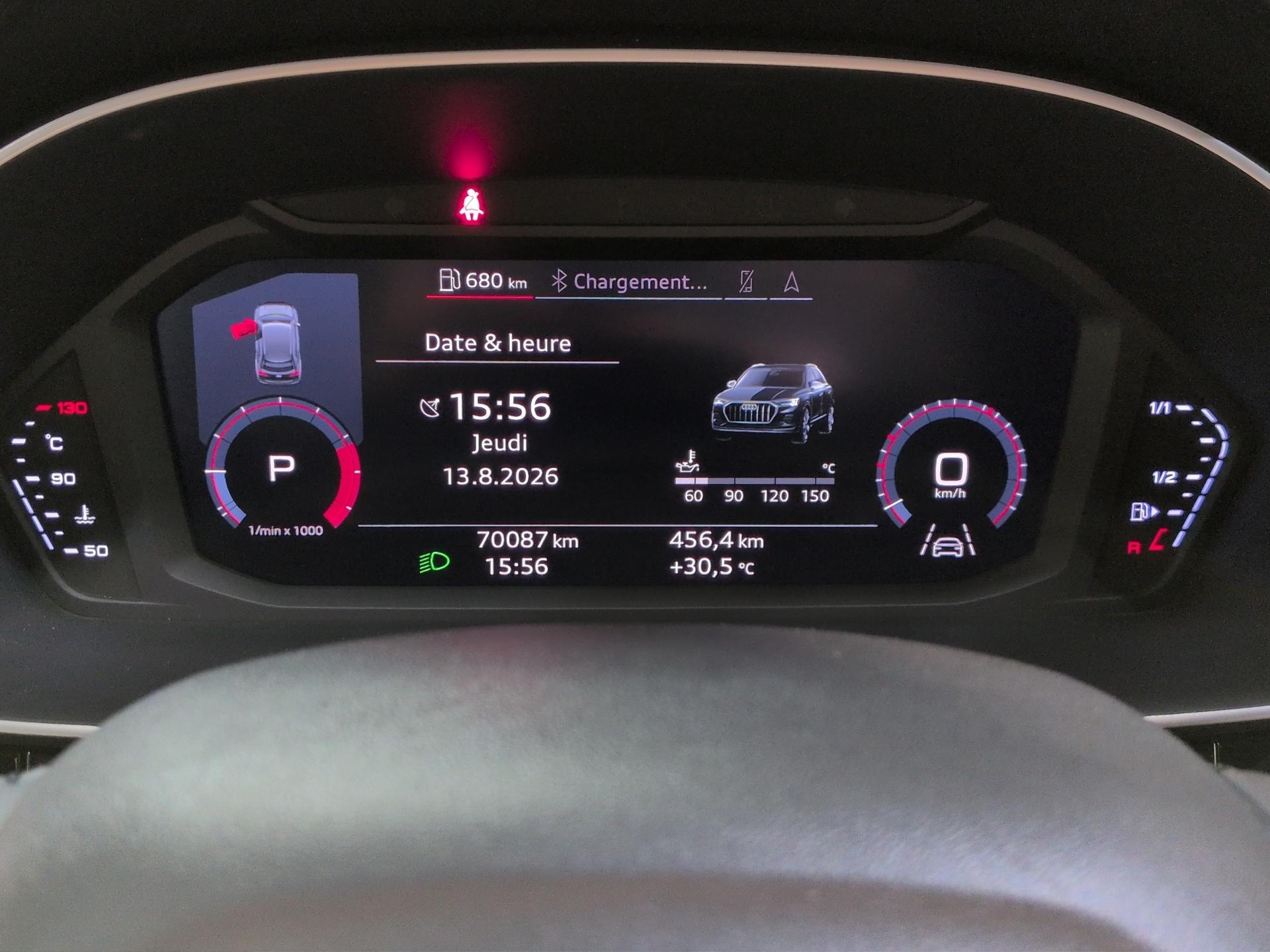 AUDI Q3 35 TFSI S line S-tronic-image-10