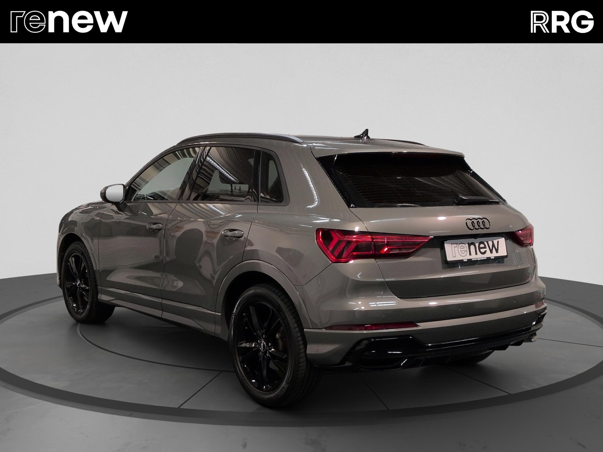AUDI Q3 35 TFSI S line S-tronic-image-4
