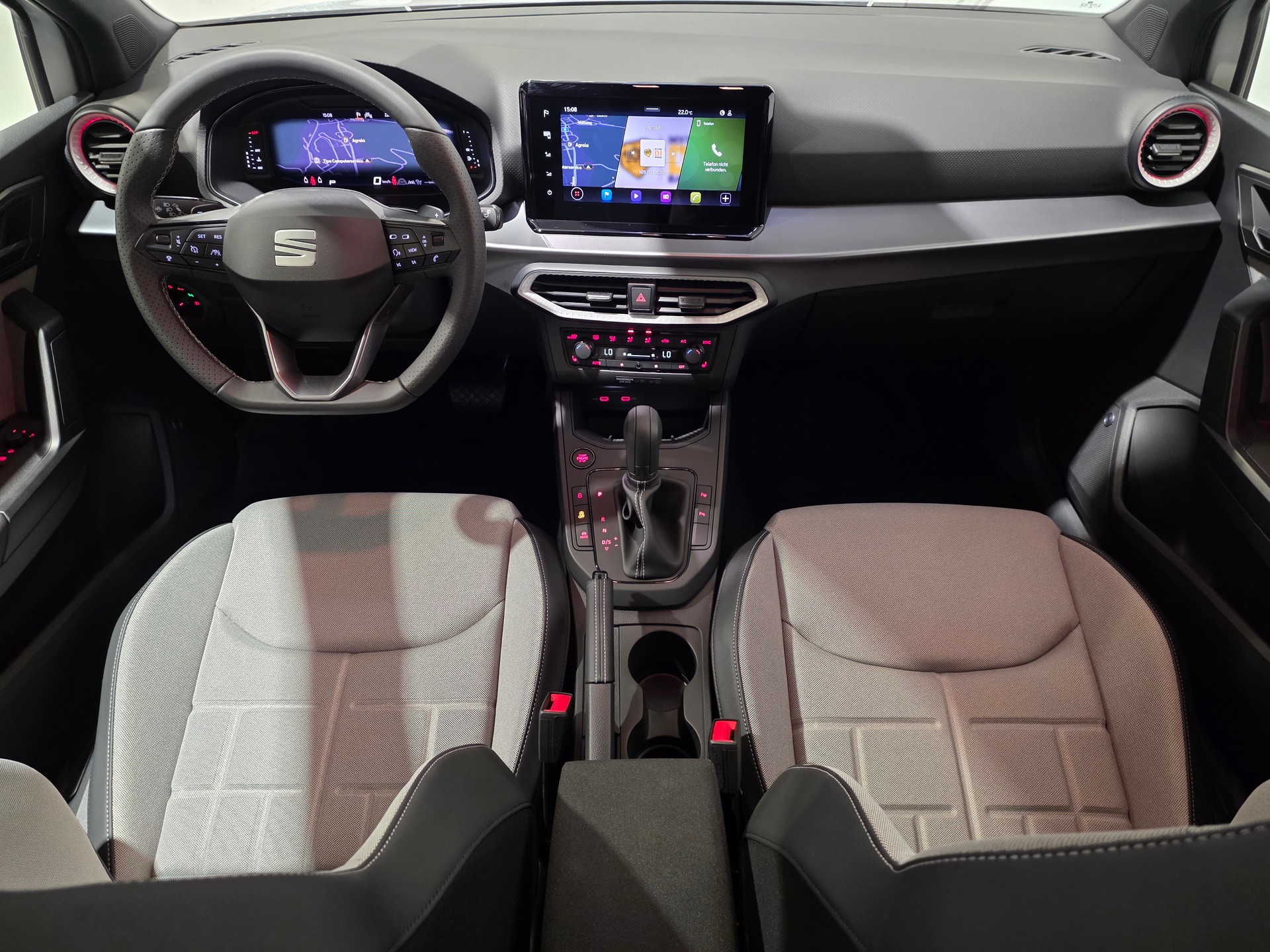 SEAT Arona 1.5 Eco TSI FR DSG-image-4