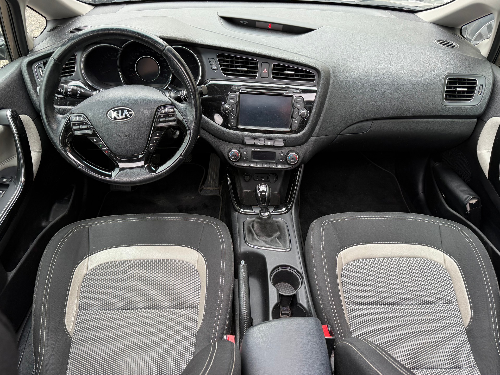 KIA Cee'd Sportswagon 1.6 GDi Style-image-4