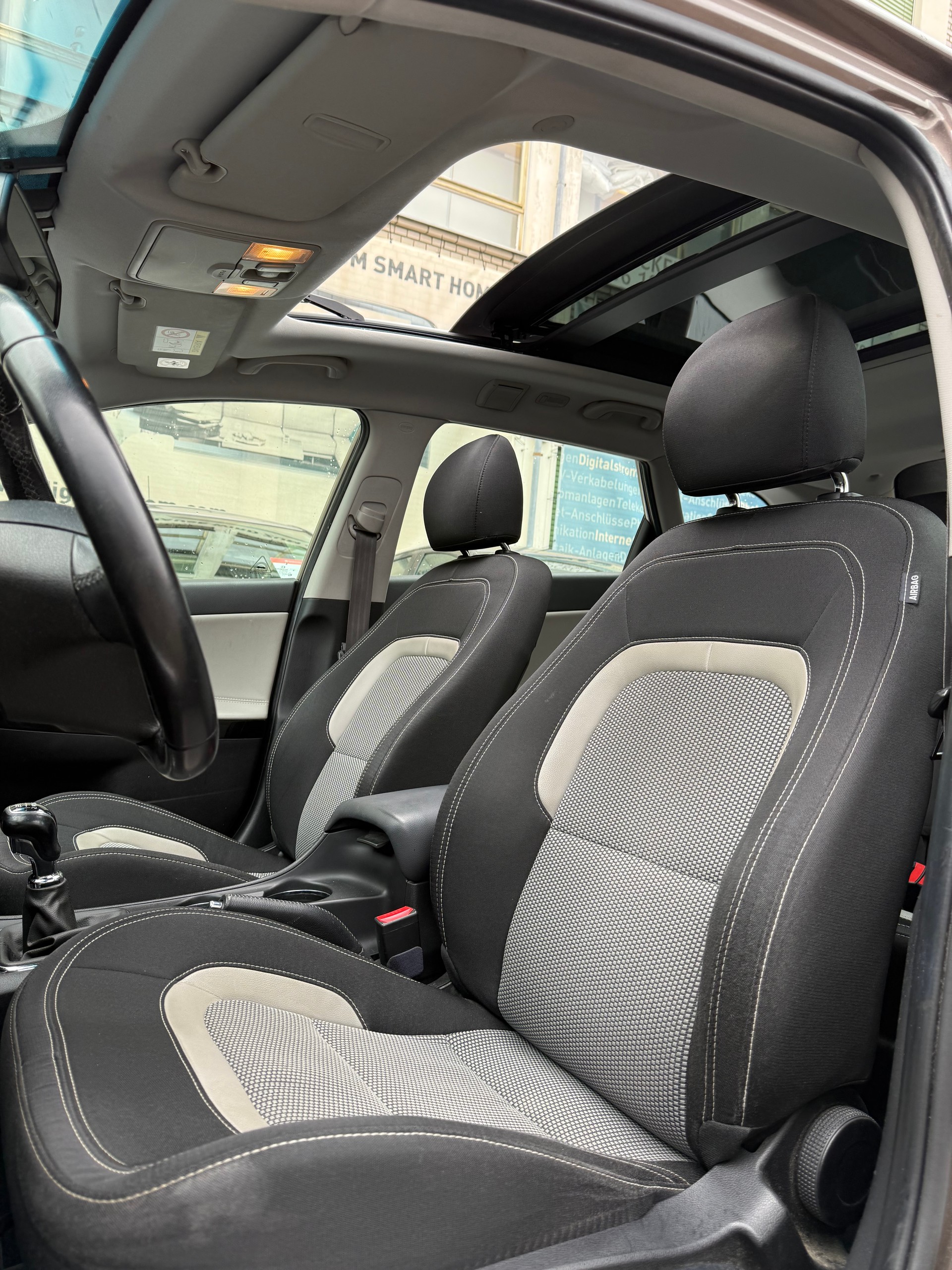 KIA Cee'd Sportswagon 1.6 GDi Style-image-5