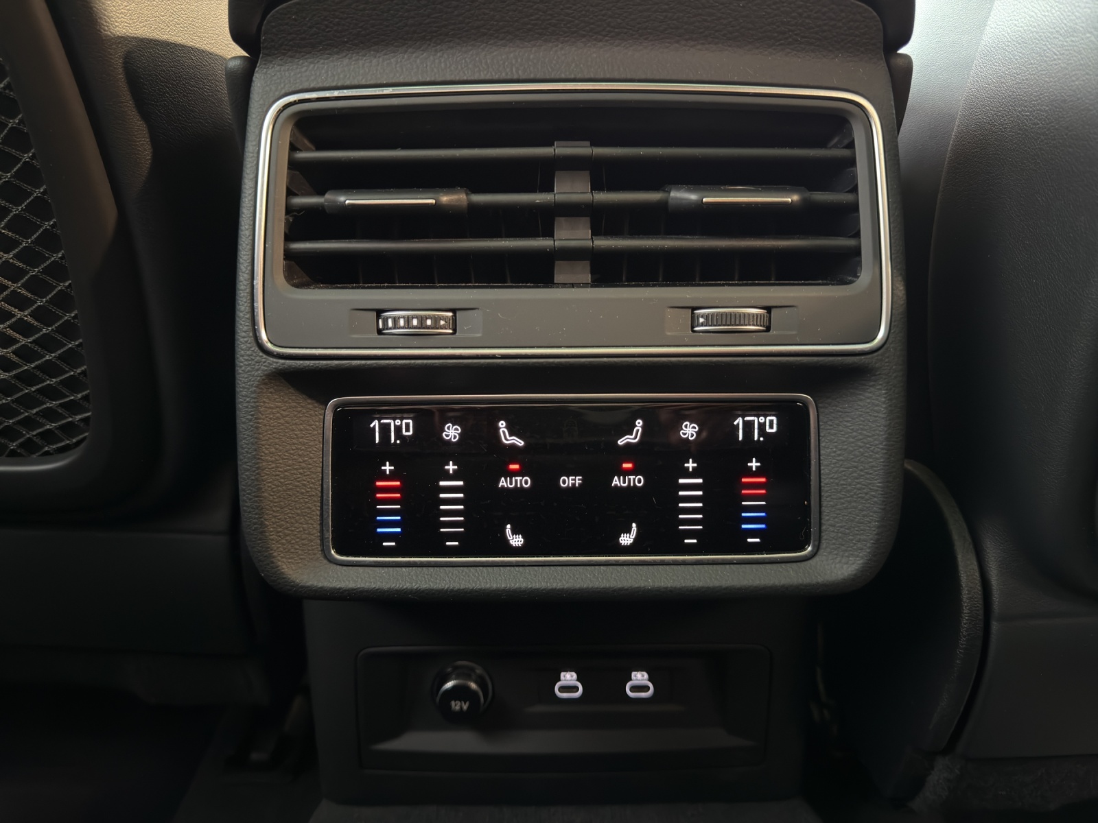 AUDI Q8 3.0 50 TDI quattro T-Tronic-image-21