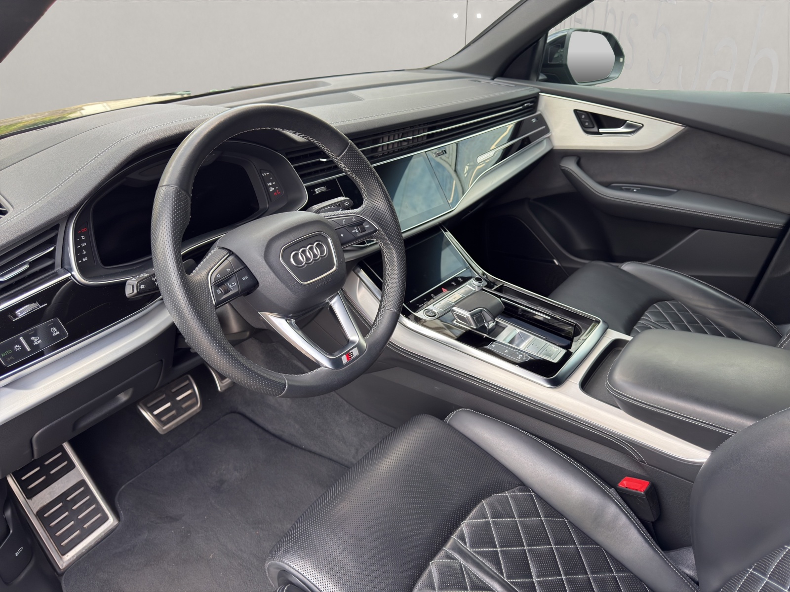 AUDI Q8 3.0 50 TDI quattro T-Tronic-image-4