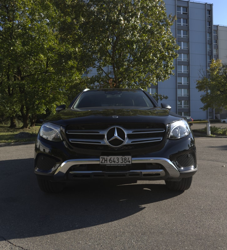 MERCEDES-BENZ GLC 250 d AMG Line 4m-image-3