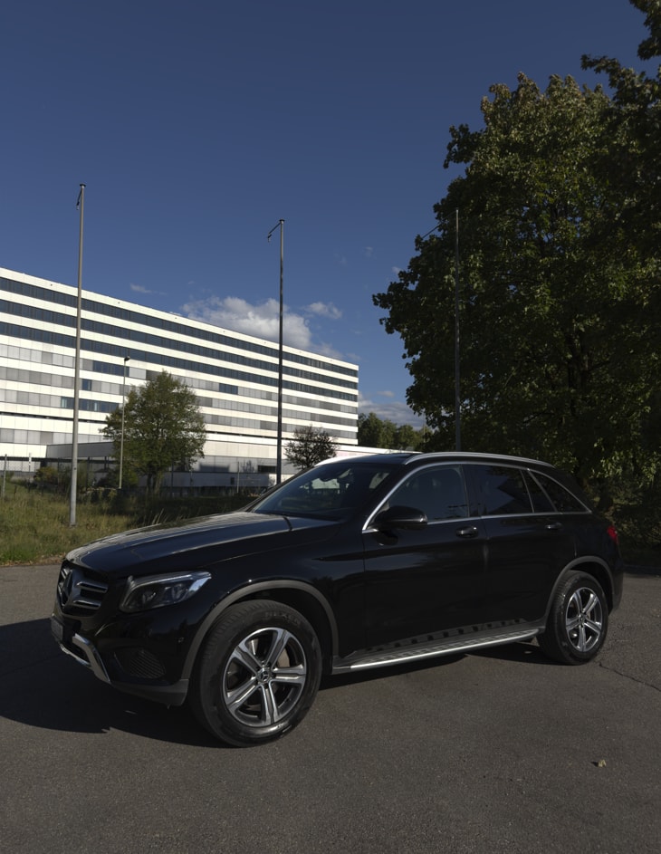MERCEDES-BENZ GLC 250 d AMG Line 4m-image-0