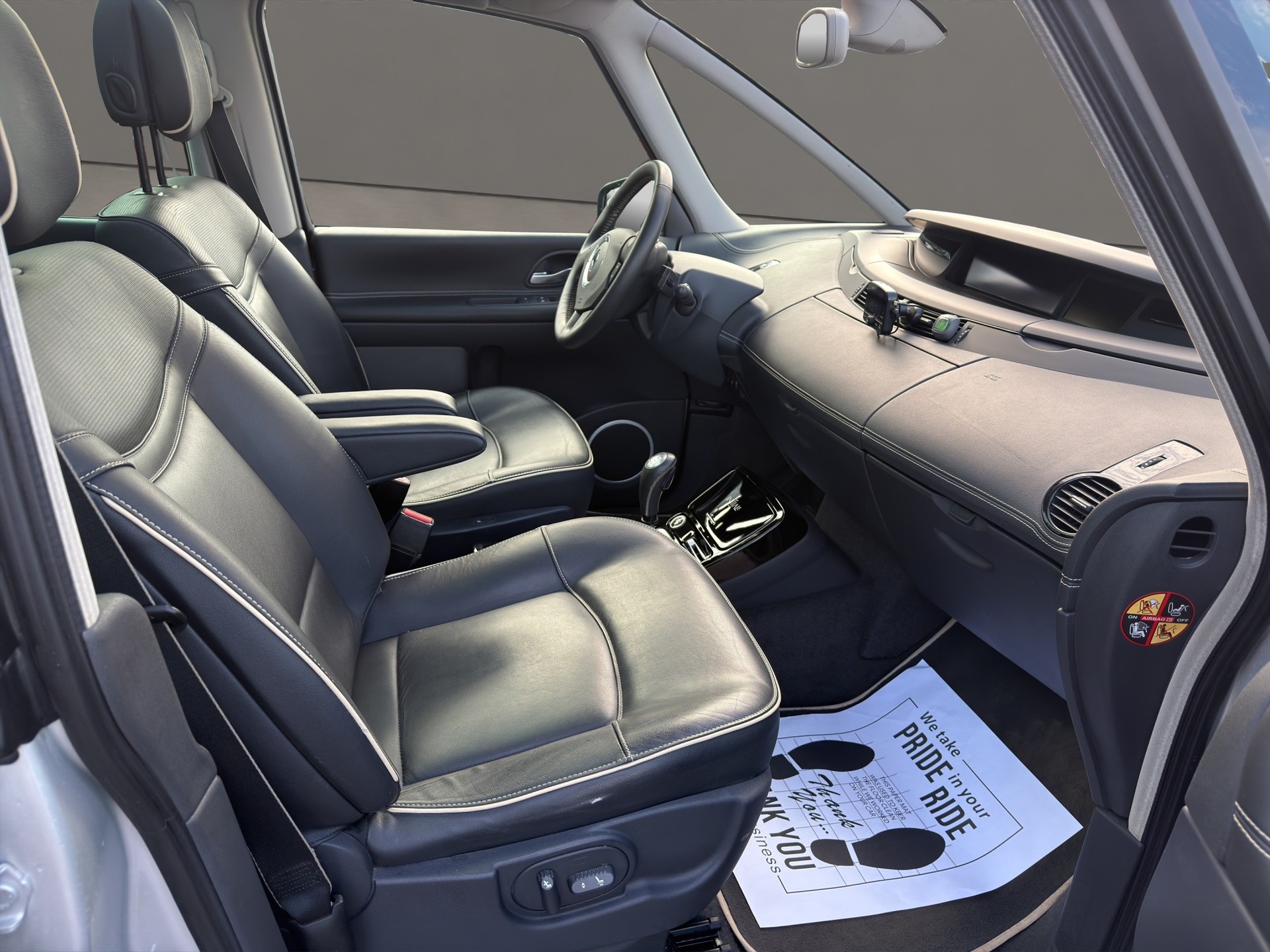 RENAULT Grand Espace 2.0 dCi Initiale Automatic 7 Plätze-showroom-element-3