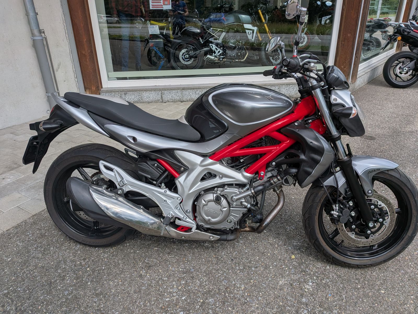 SUZUKI SFV 650 Gladius ABS (25kW)-image-6