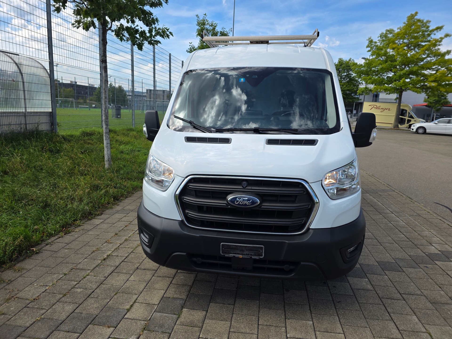FORD Transit Van 350 L2 Trend 2.0 TDCi 185 FWD-image-2