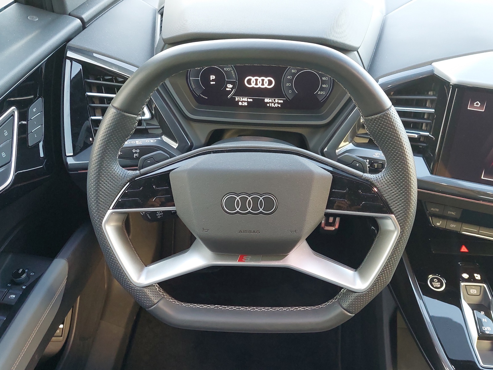 AUDI Q4 Sportback e-tron 50 quattro-image-9