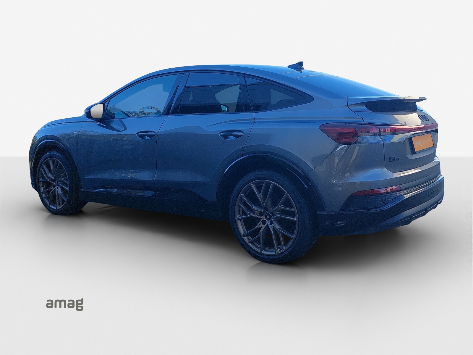 AUDI Q4 Sportback e-tron 50 quattro-image-2