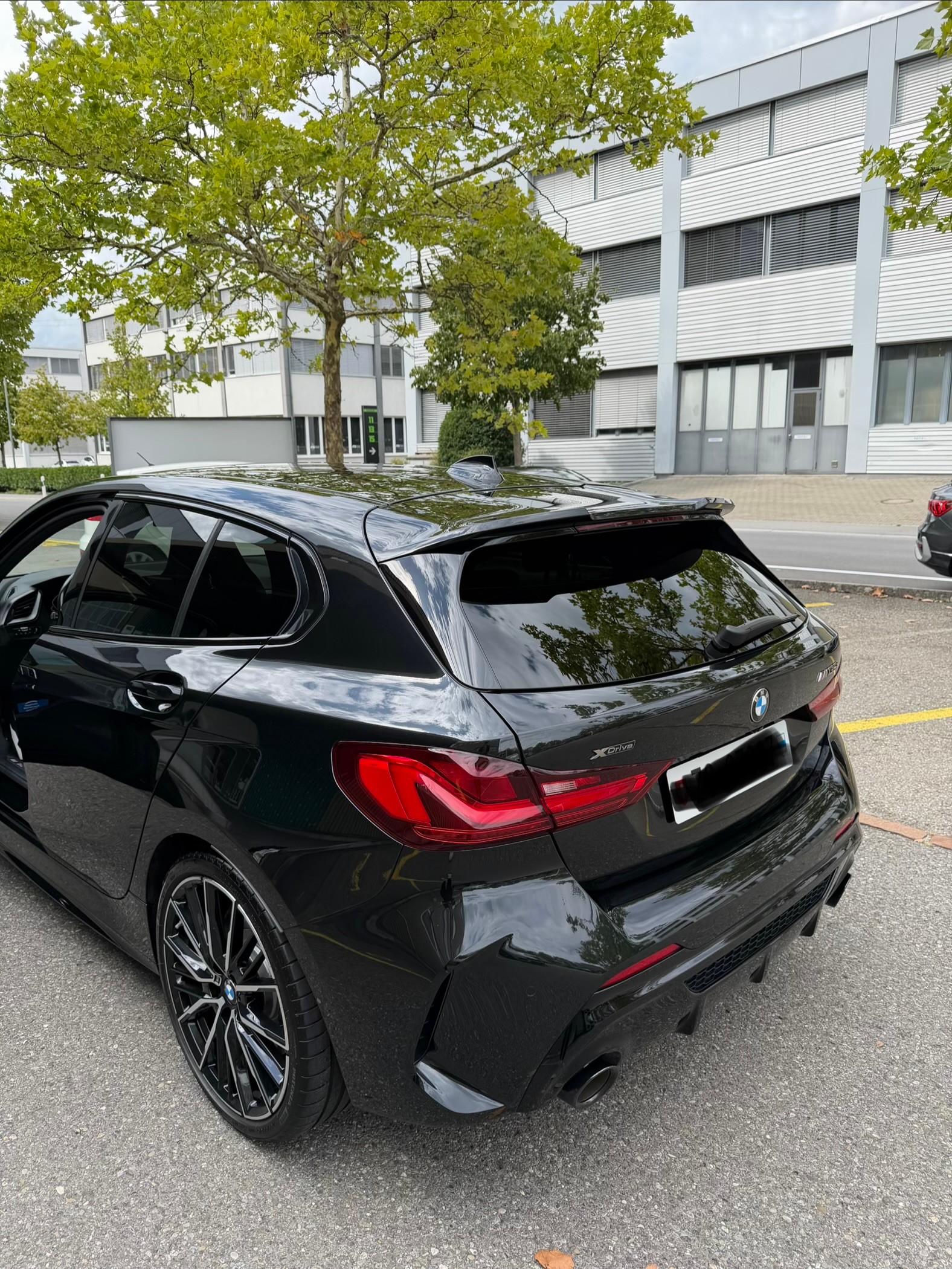BMW M135i xDrive-image-3