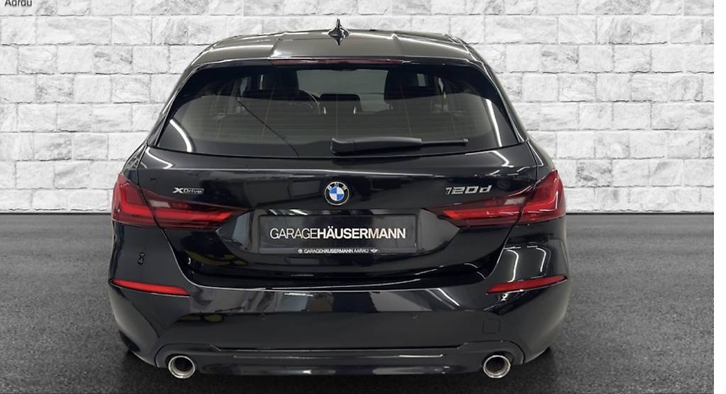 BMW 120-image-3