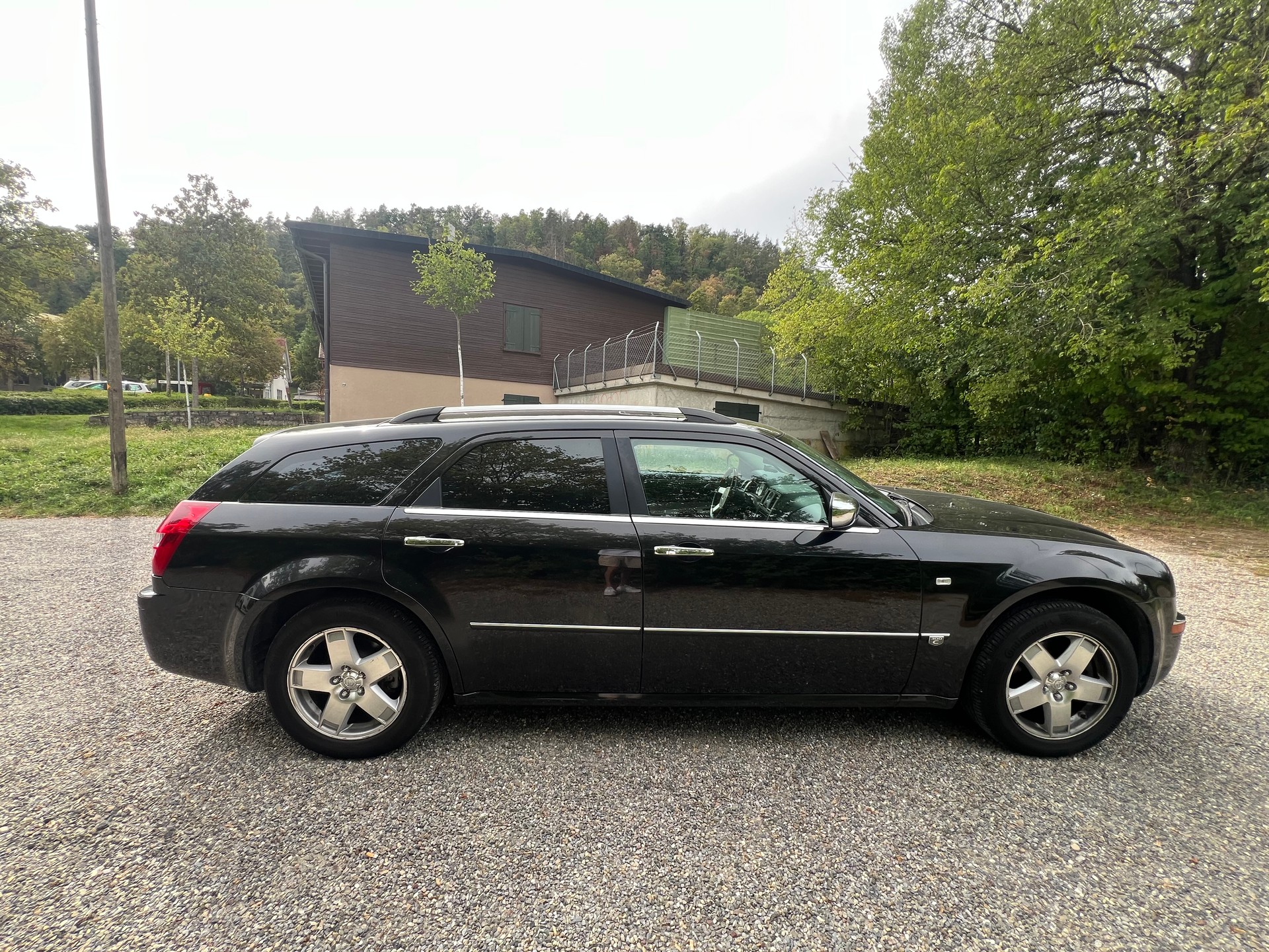CHRYSLER 300C T 5.7 HEMI V8 AWD-image-3