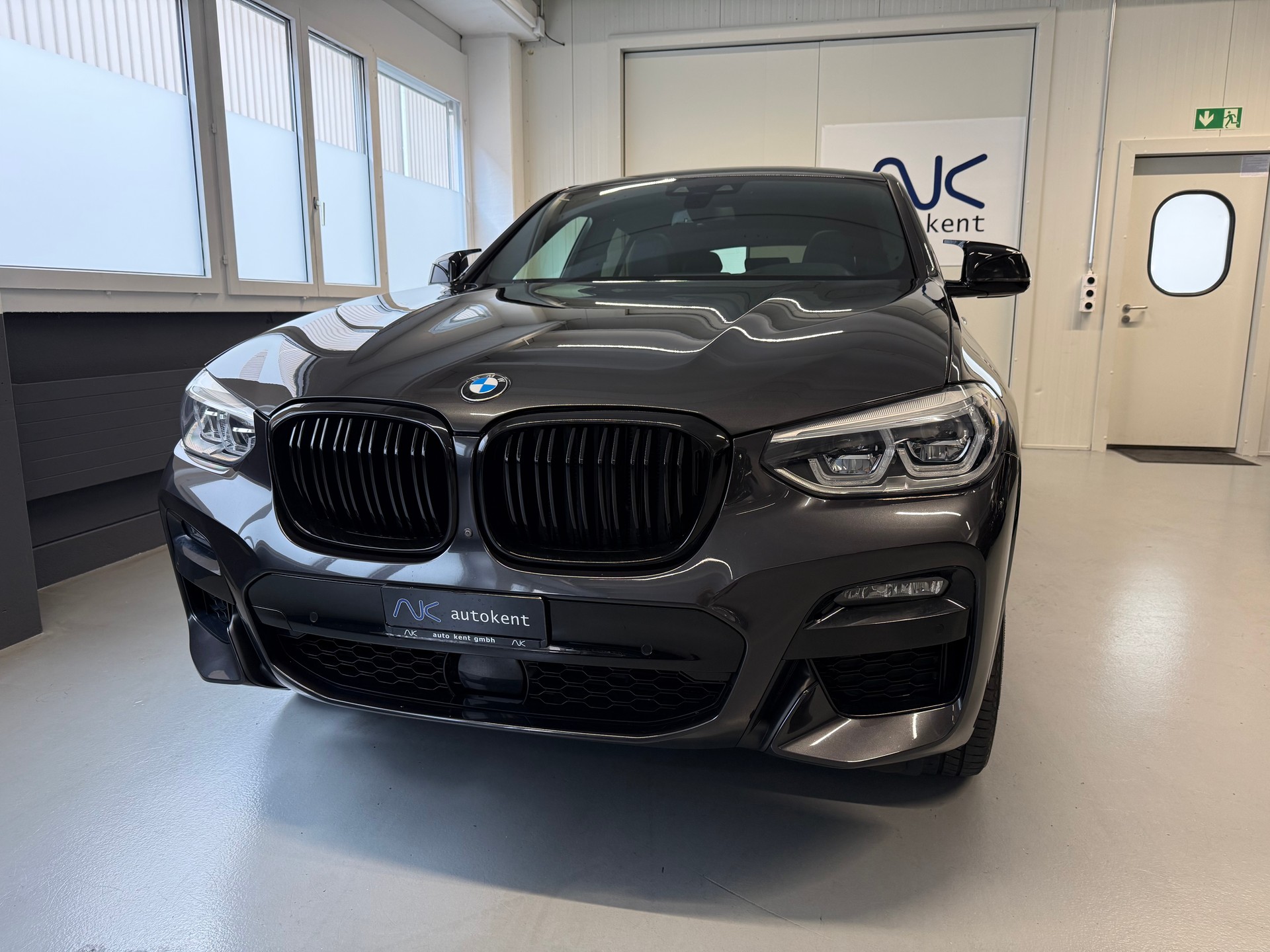 BMW X4 xDrive 30d M Sport X Steptronic-image-1