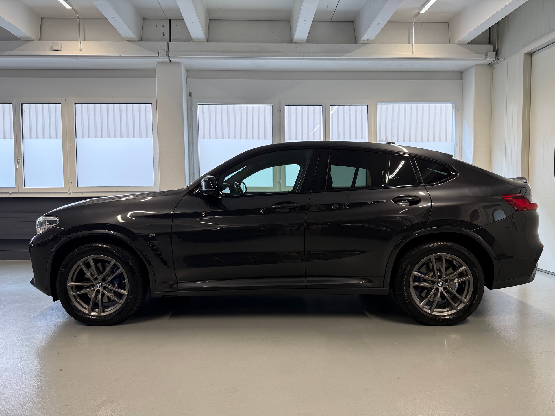 BMW X4 xDrive 30d M Sport X Steptronic-image-2