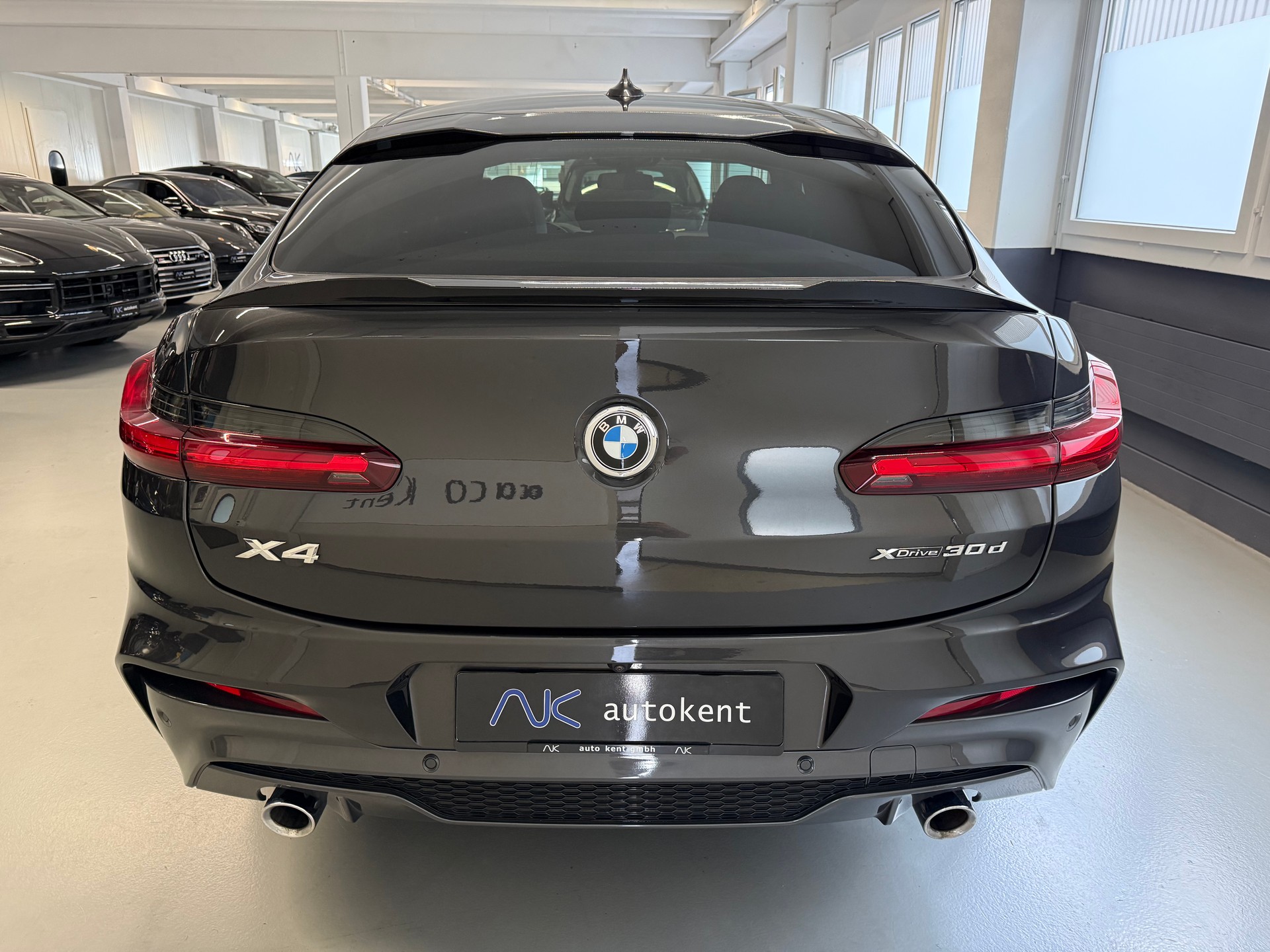 BMW X4 xDrive 30d M Sport X Steptronic-image-4