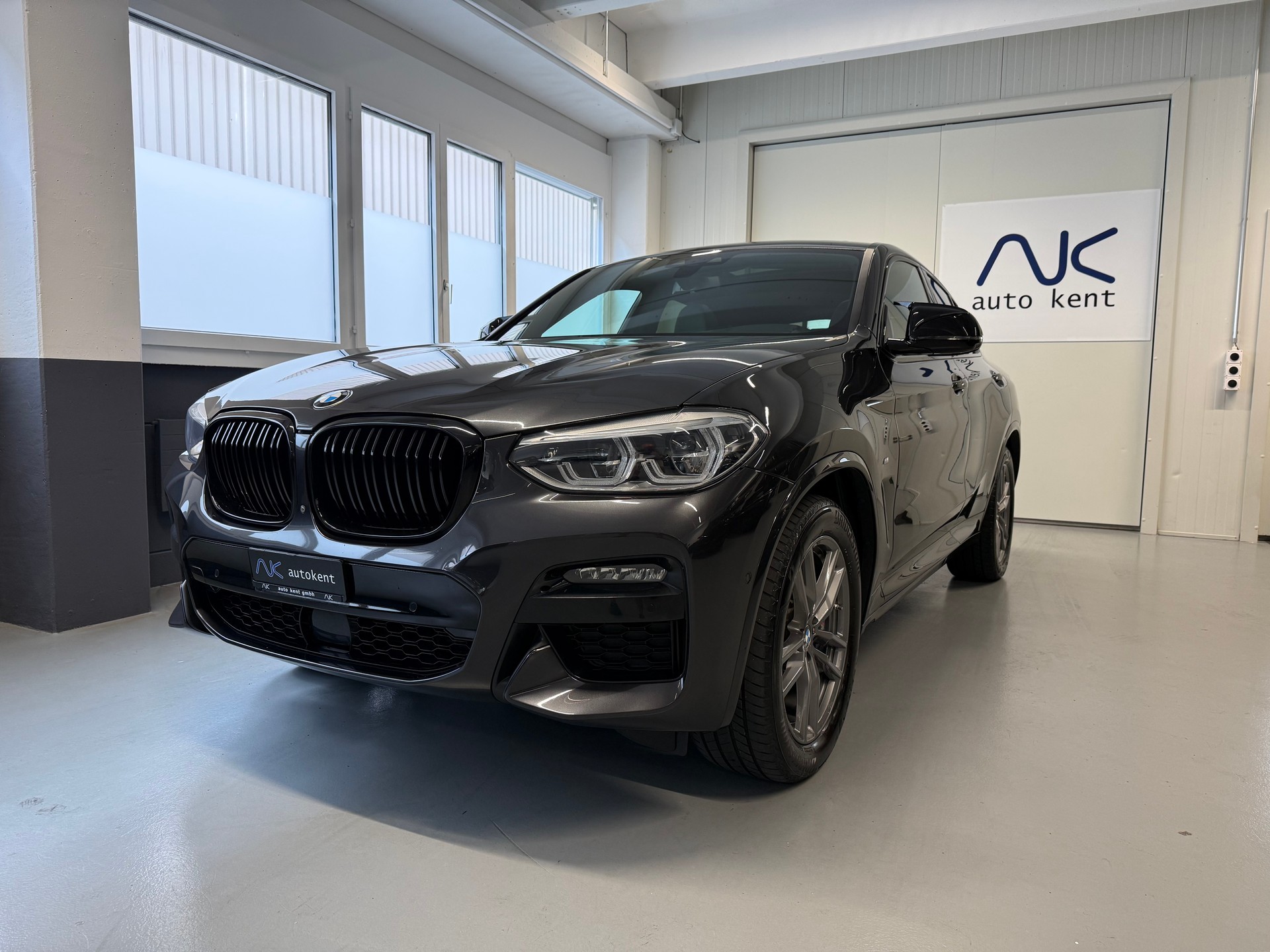 BMW X4 xDrive 30d M Sport X Steptronic-image-0