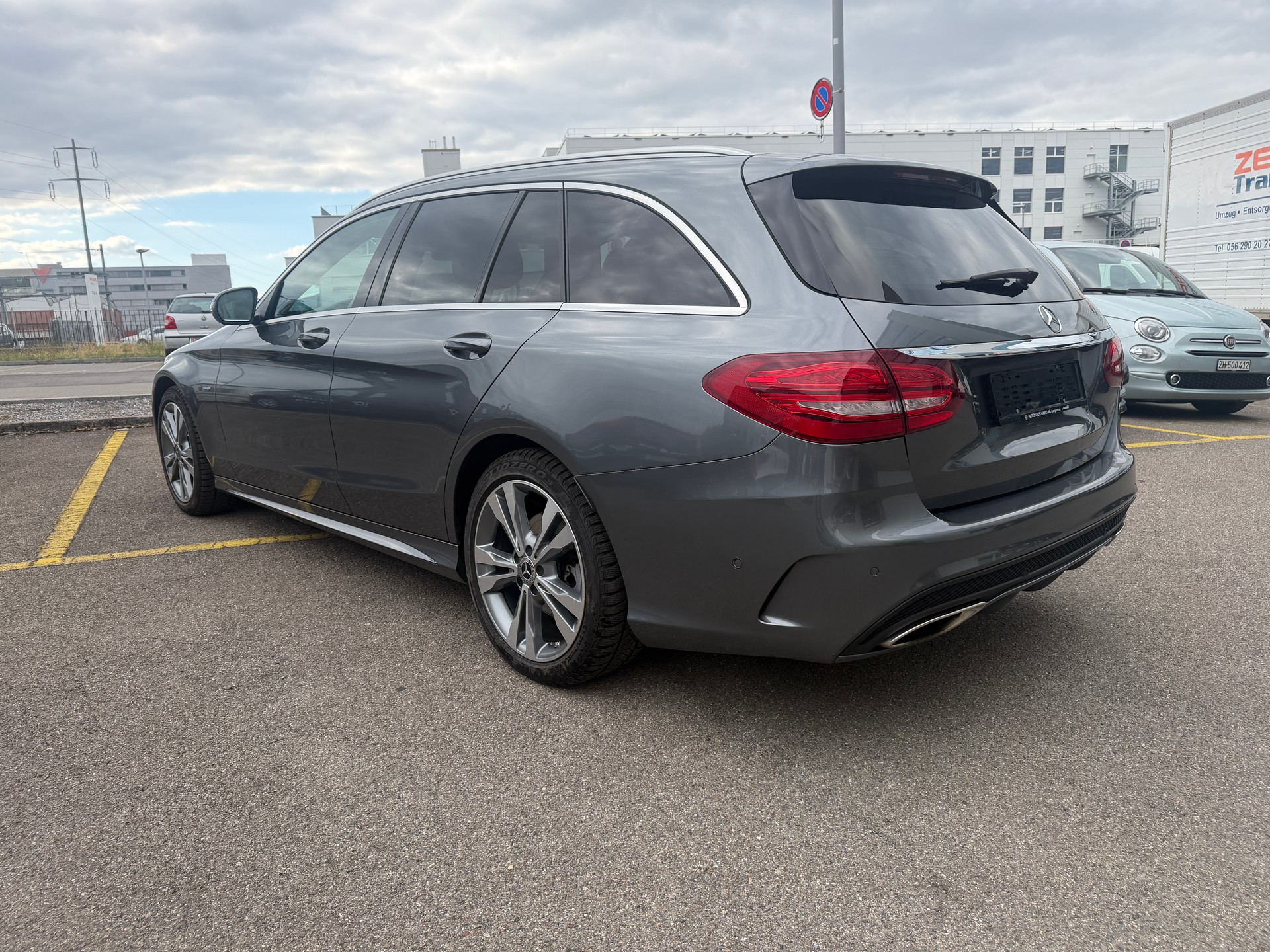 MERCEDES-BENZ C 350 e AMG Line 7G-Tronic-image-3