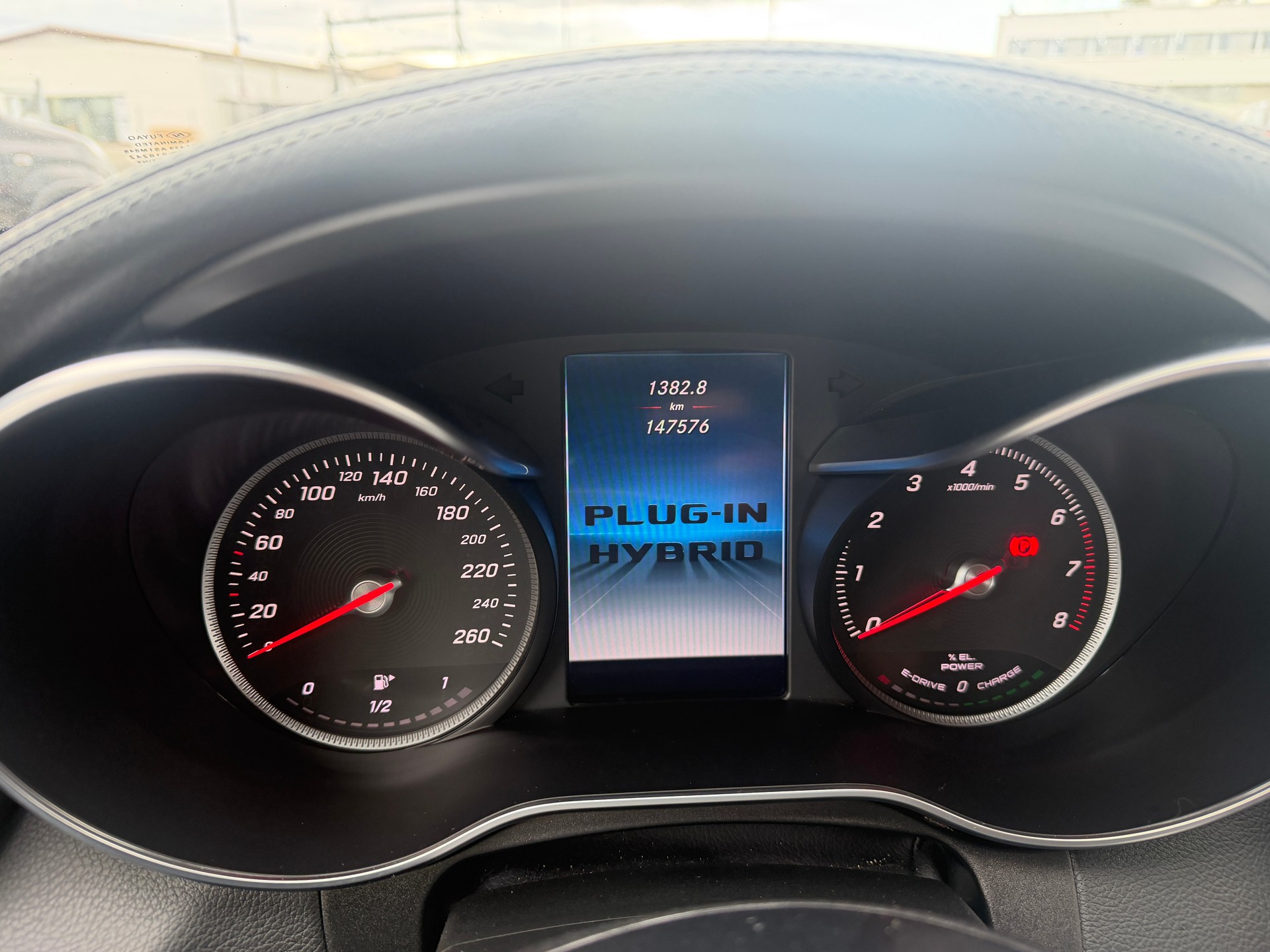 MERCEDES-BENZ C 350 e AMG Line 7G-Tronic-image-11