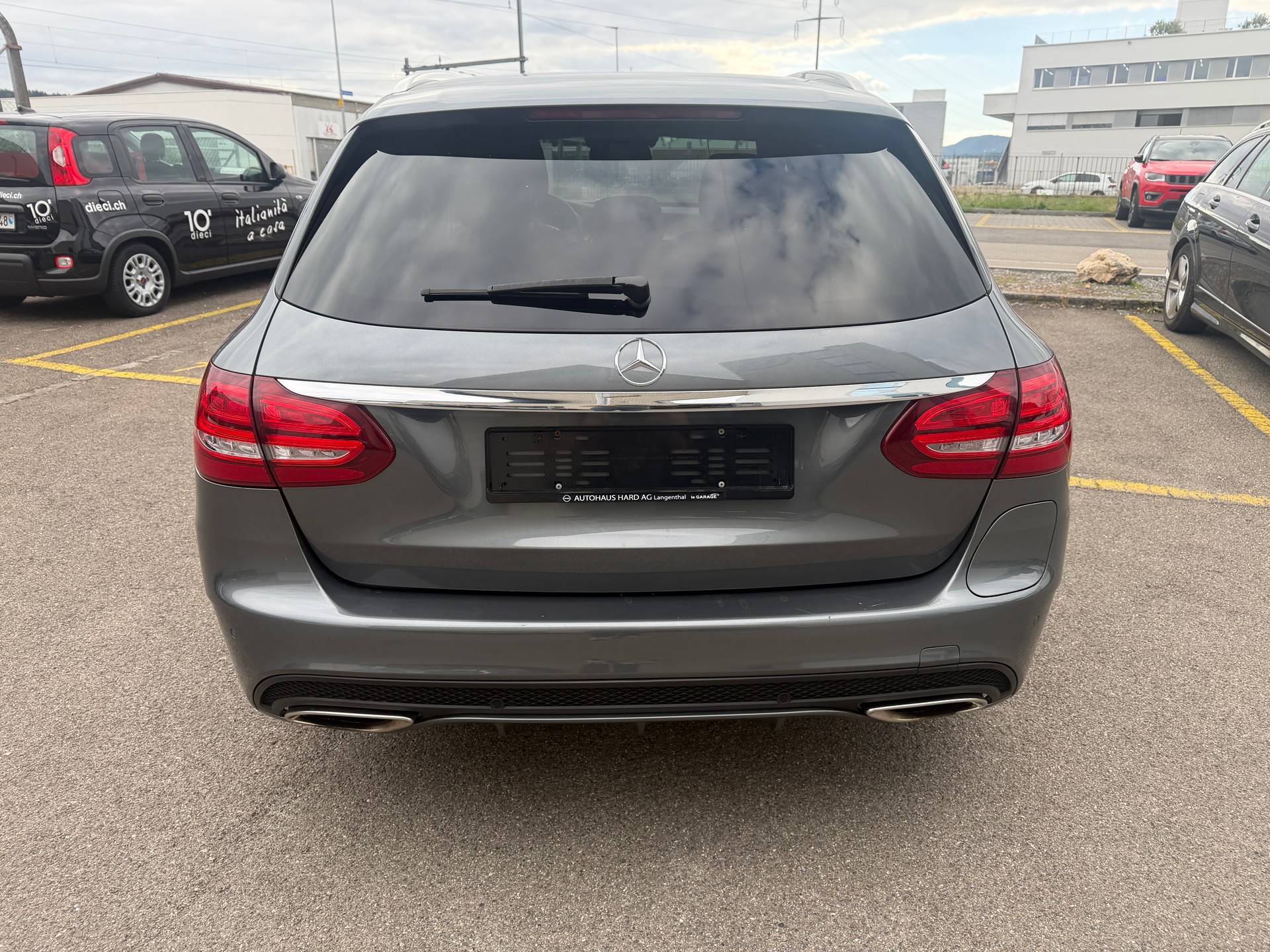 MERCEDES-BENZ C 350 e AMG Line 7G-Tronic-image-4