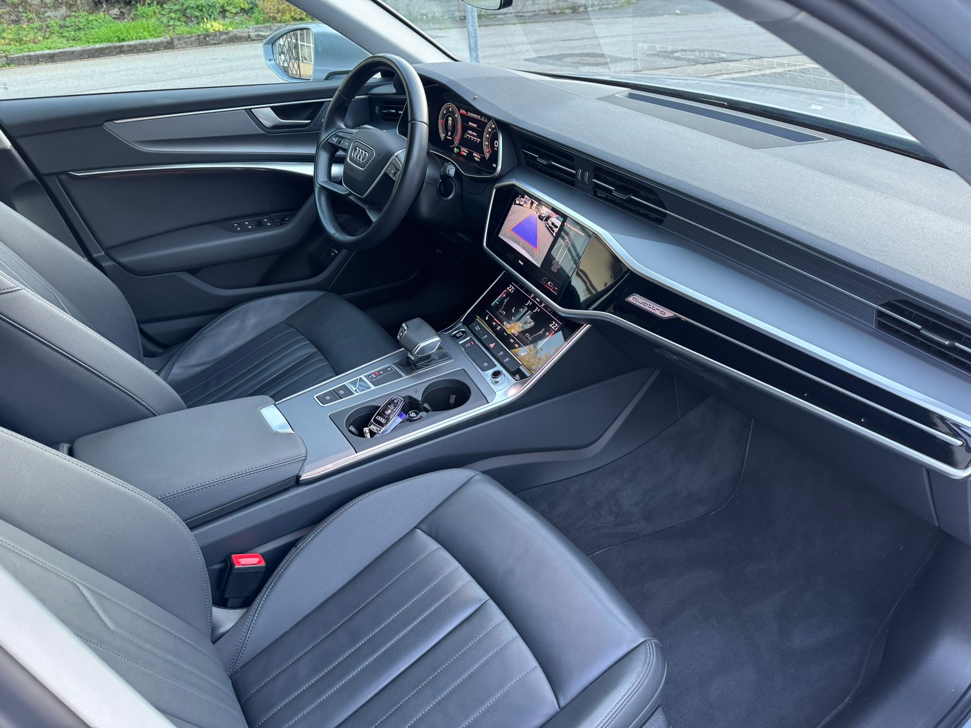 AUDI A6 Avant 40 TDI Sport Attraction quattro S-tronic-image-10