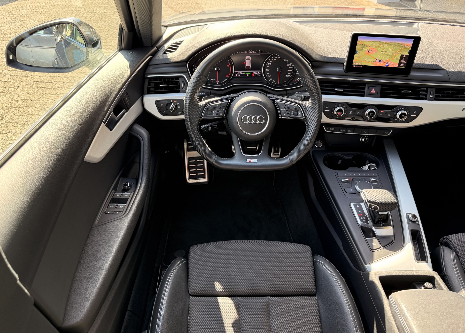 AUDI A4 Avant 40 TDI Sport quattro S-tronic-image-12