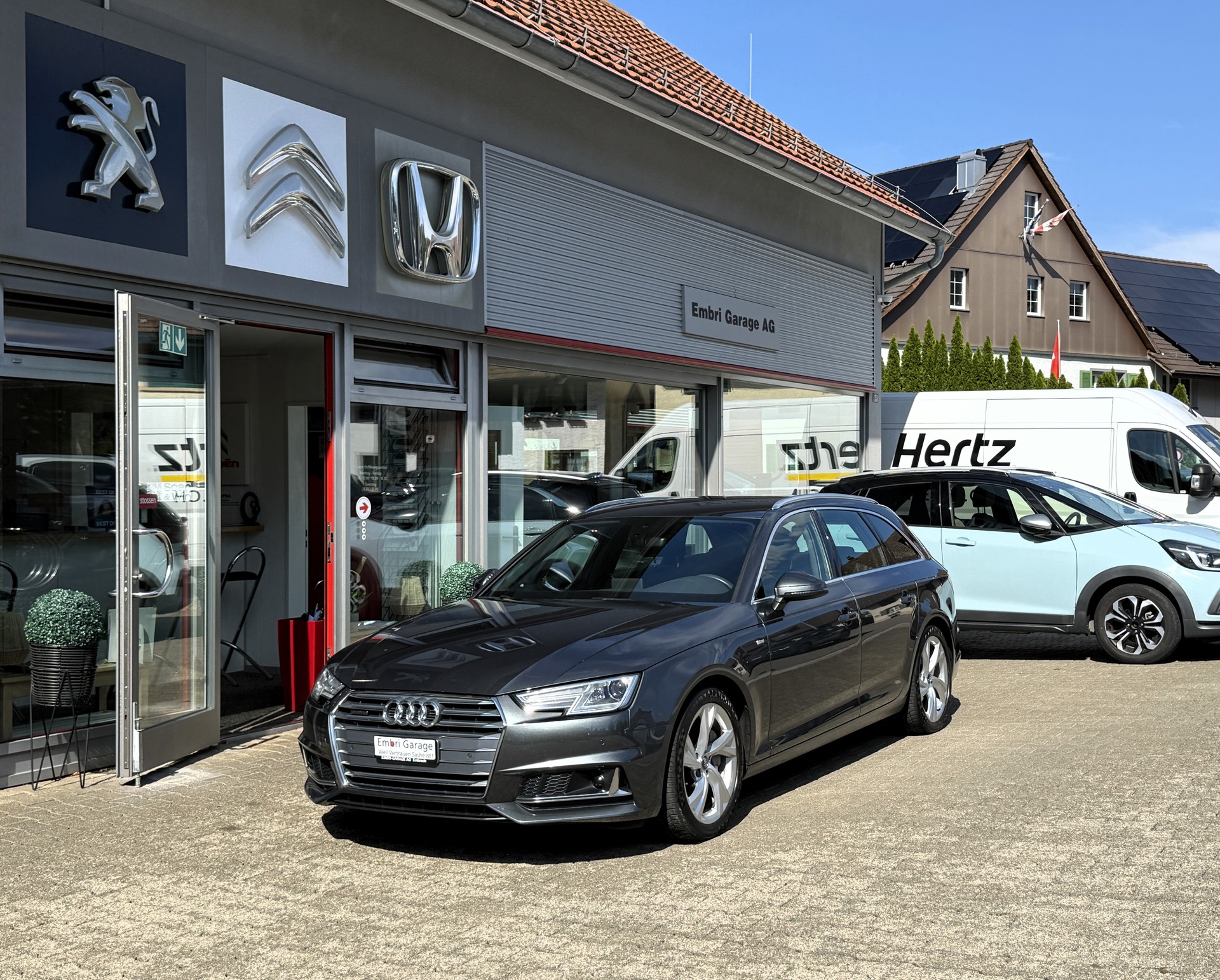 AUDI A4 Avant 40 TDI Sport quattro S-tronic-image-0