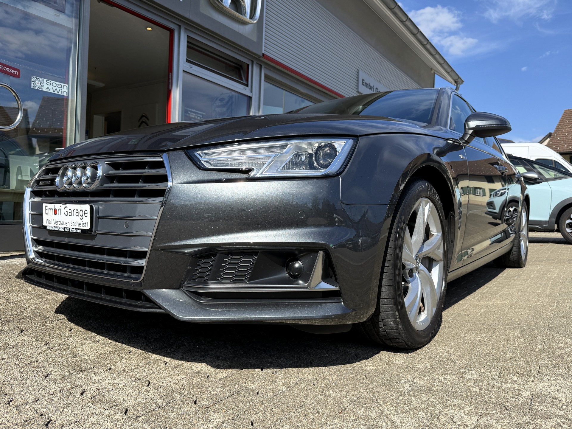 AUDI A4 Avant 40 TDI Sport quattro S-tronic-image-2