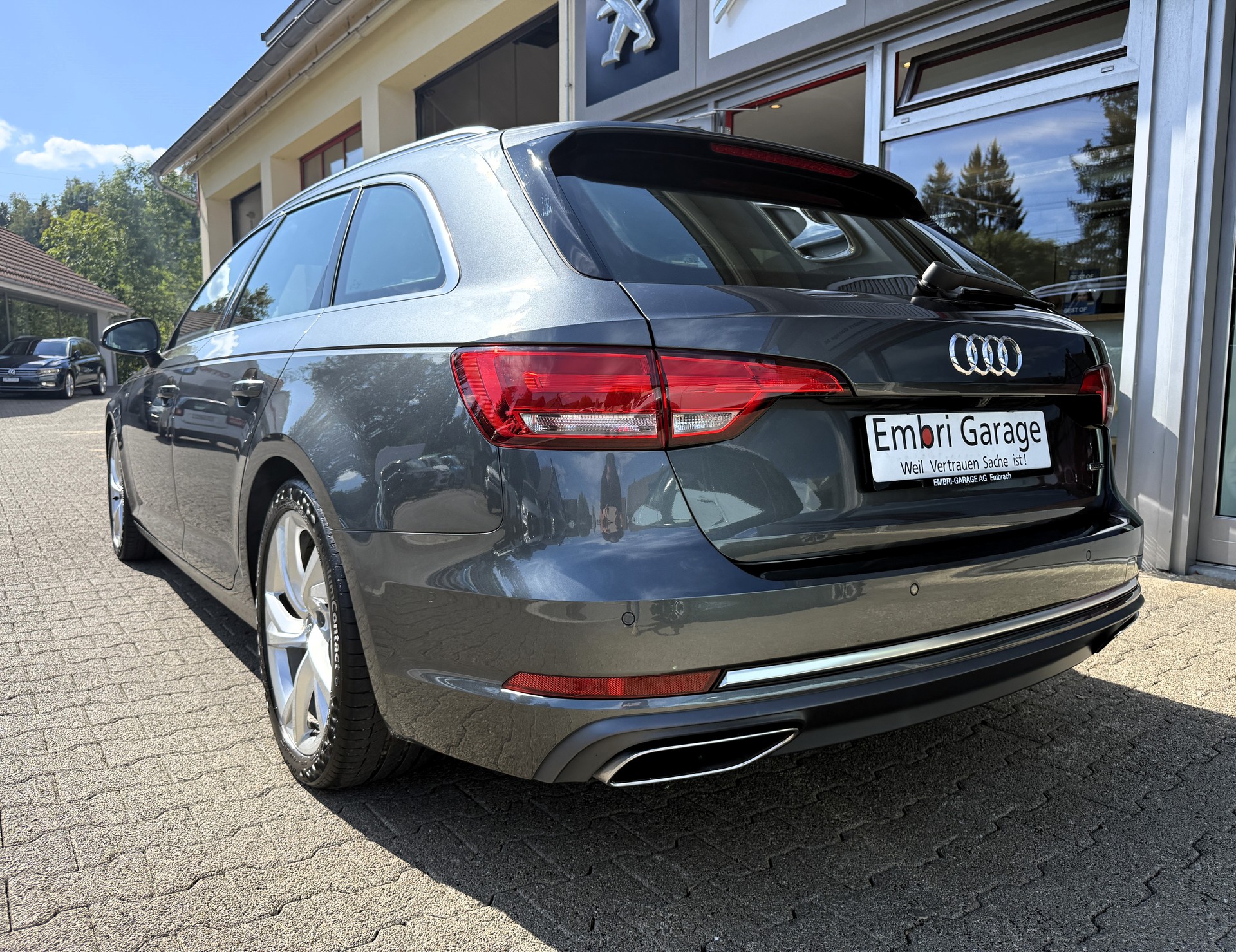 AUDI A4 Avant 40 TDI Sport quattro S-tronic-image-4