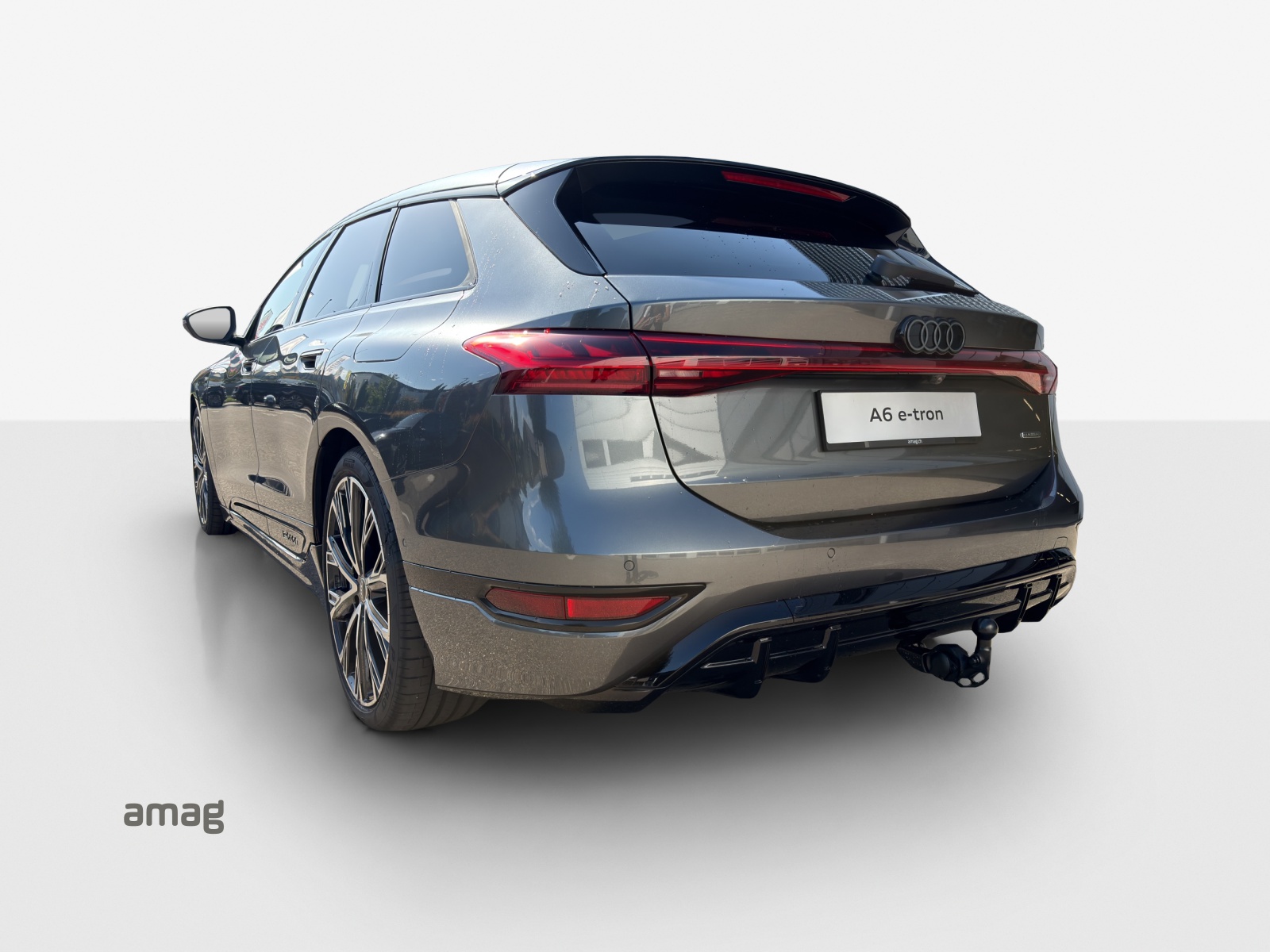 AUDI A6 Avant e-tron quattro-image-14