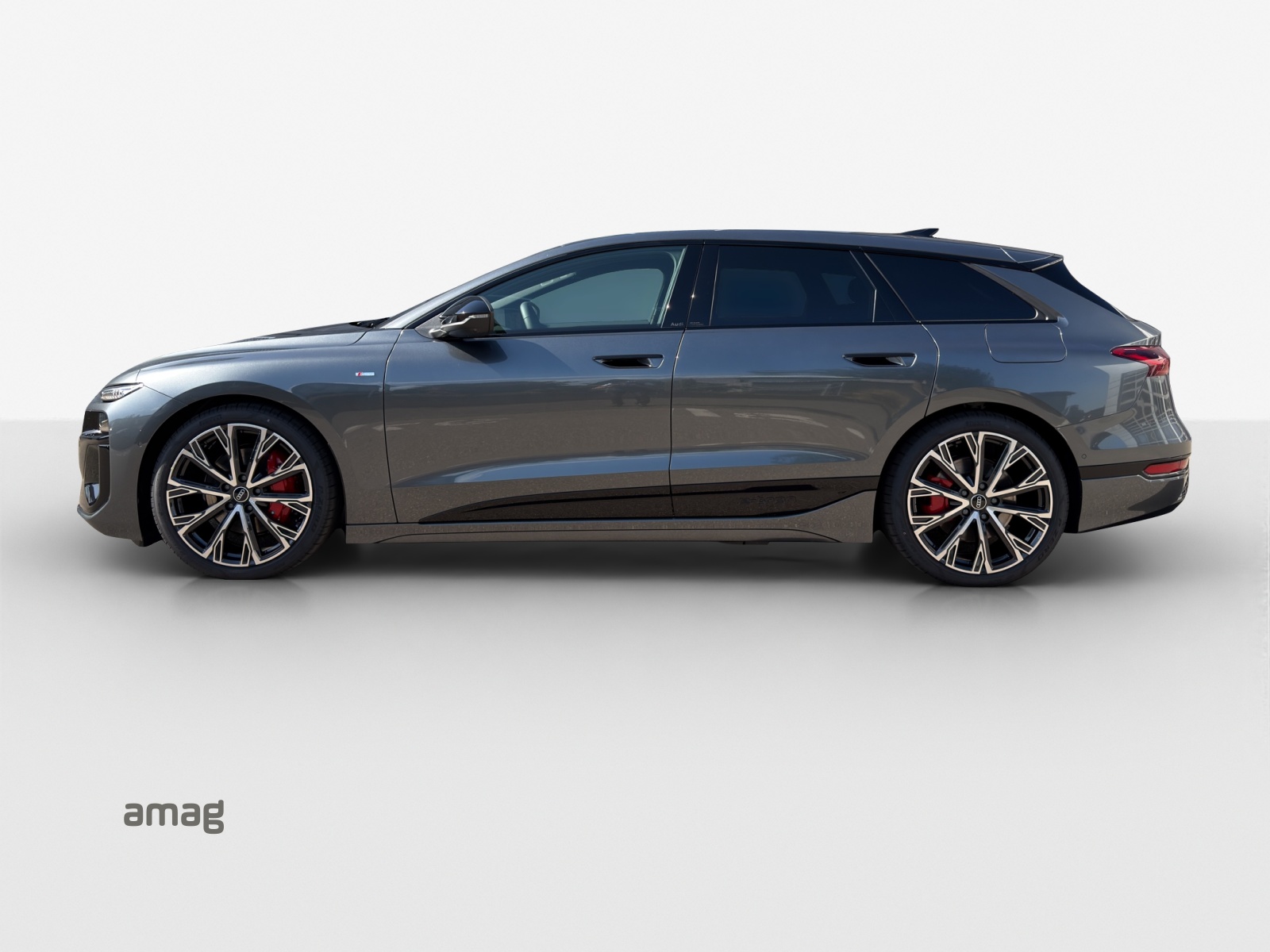AUDI A6 Avant e-tron quattro-image-1