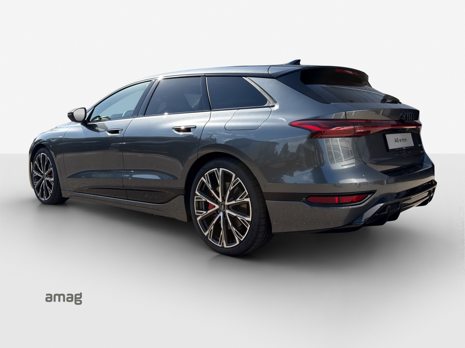 AUDI A6 Avant e-tron quattro-image-2