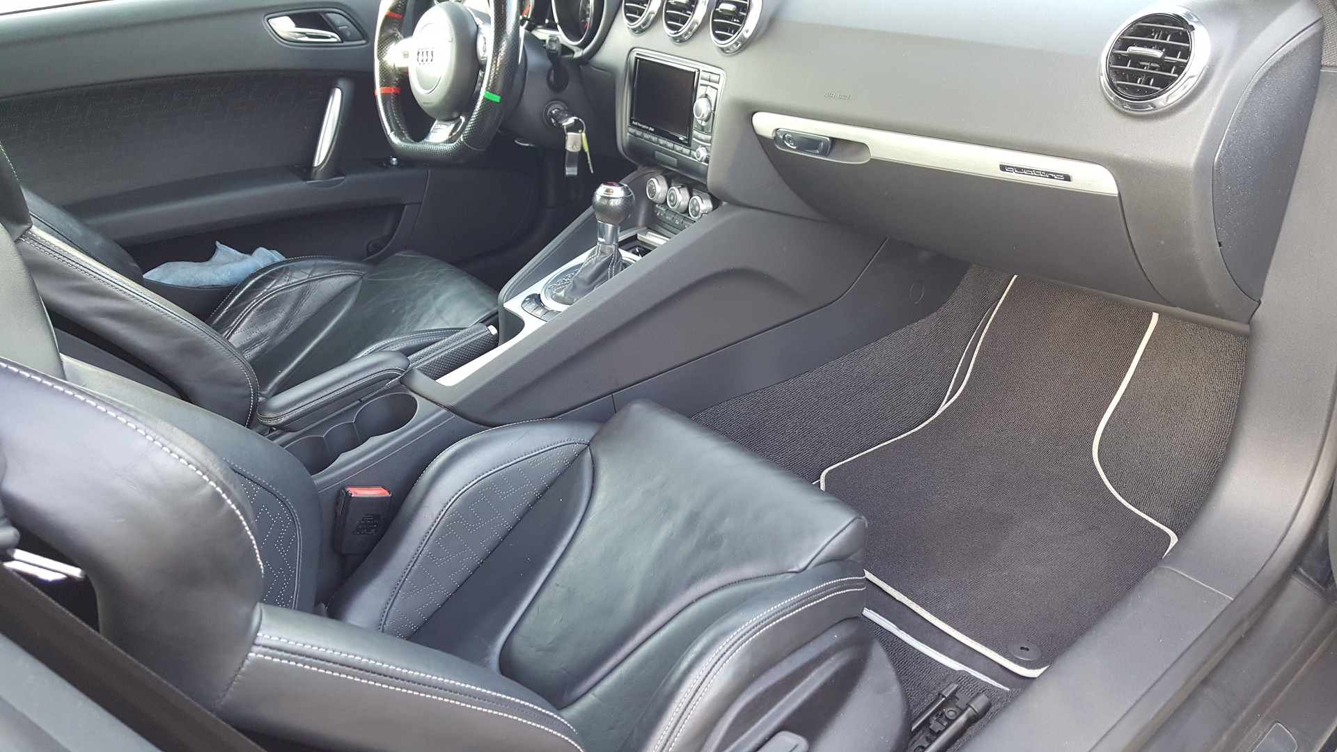AUDI RS Coupé 2.5 TFSI quattro S-tronic-image-4
